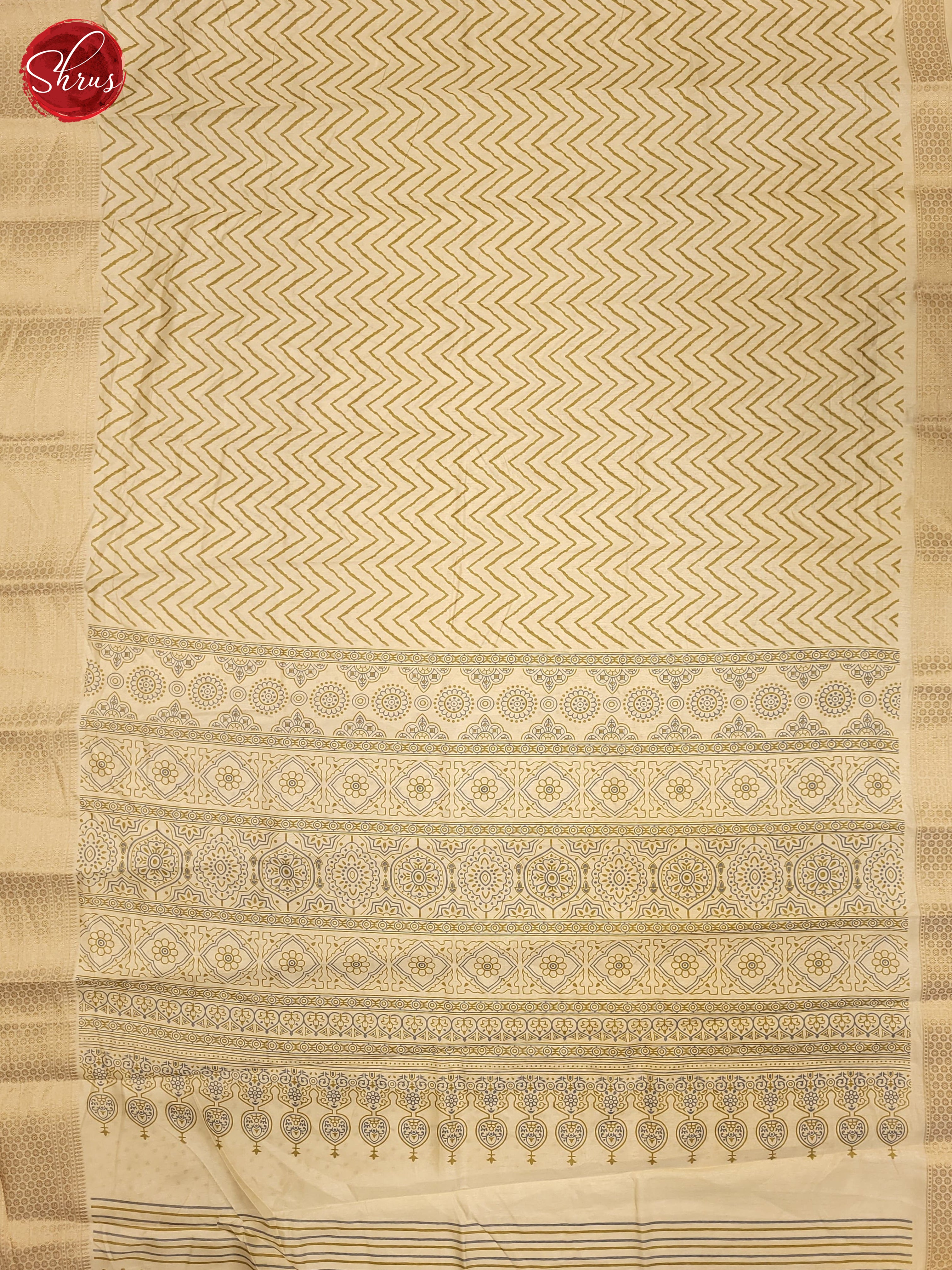 Cream(Single Tone)-  Semi Crepe  Saree - Shop on ShrusEternity.com