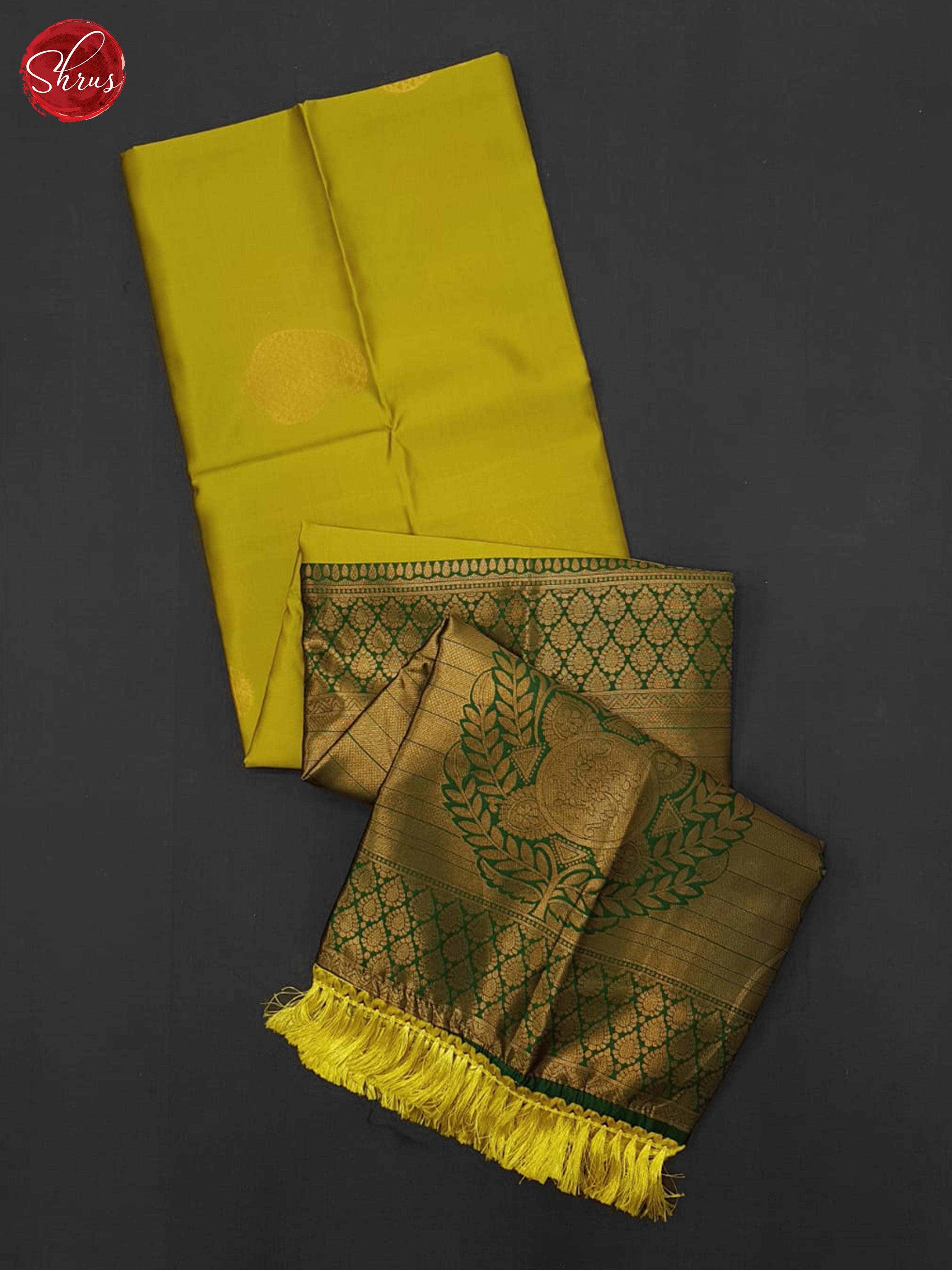 Mathulir green and Green - Semi Soft Silk Saree - Shop on ShrusEternity.com