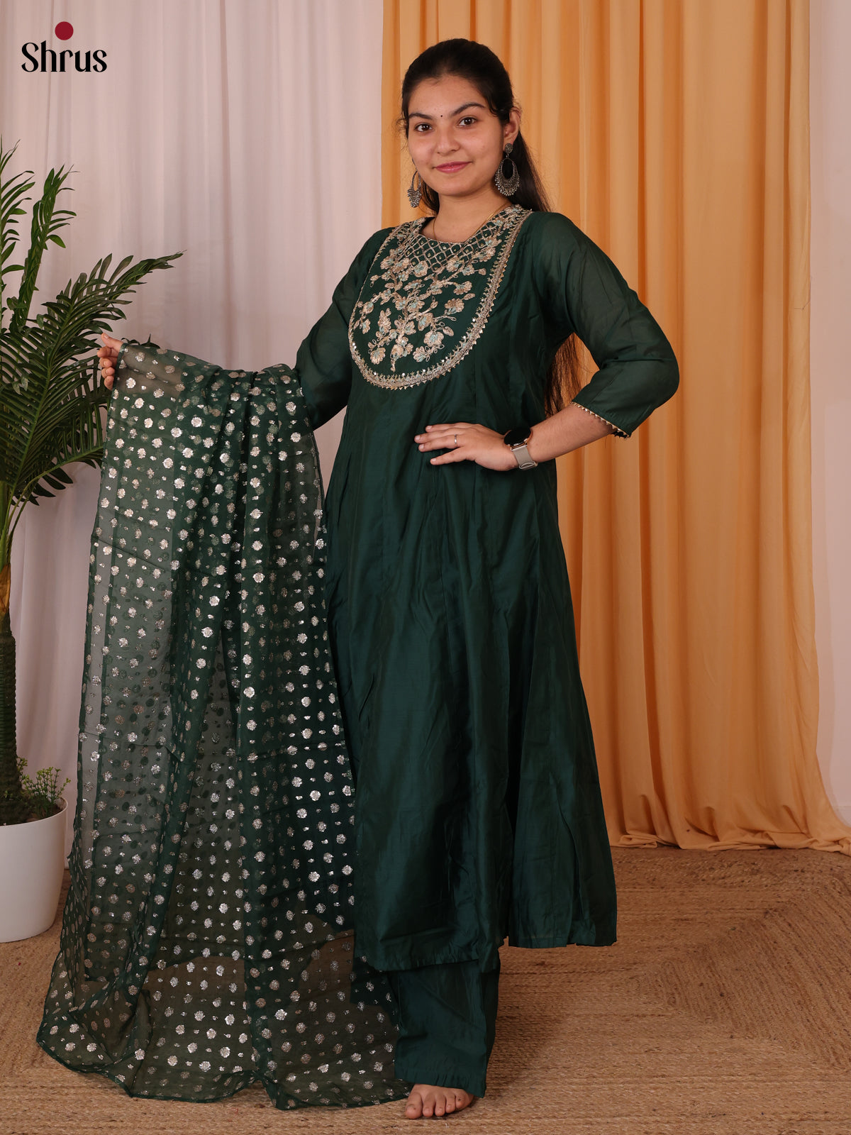 Green -3pc embroidered Readymade Suits