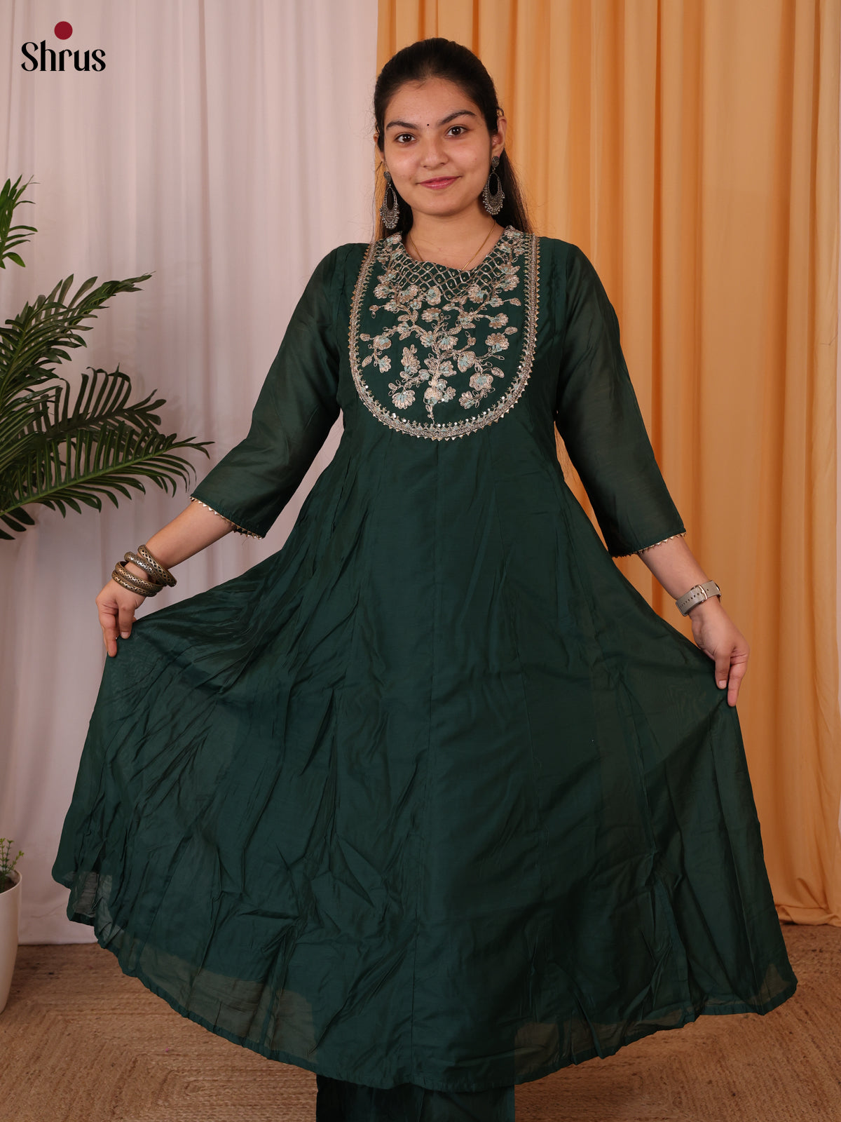 Green -3pc embroidered Readymade Suits