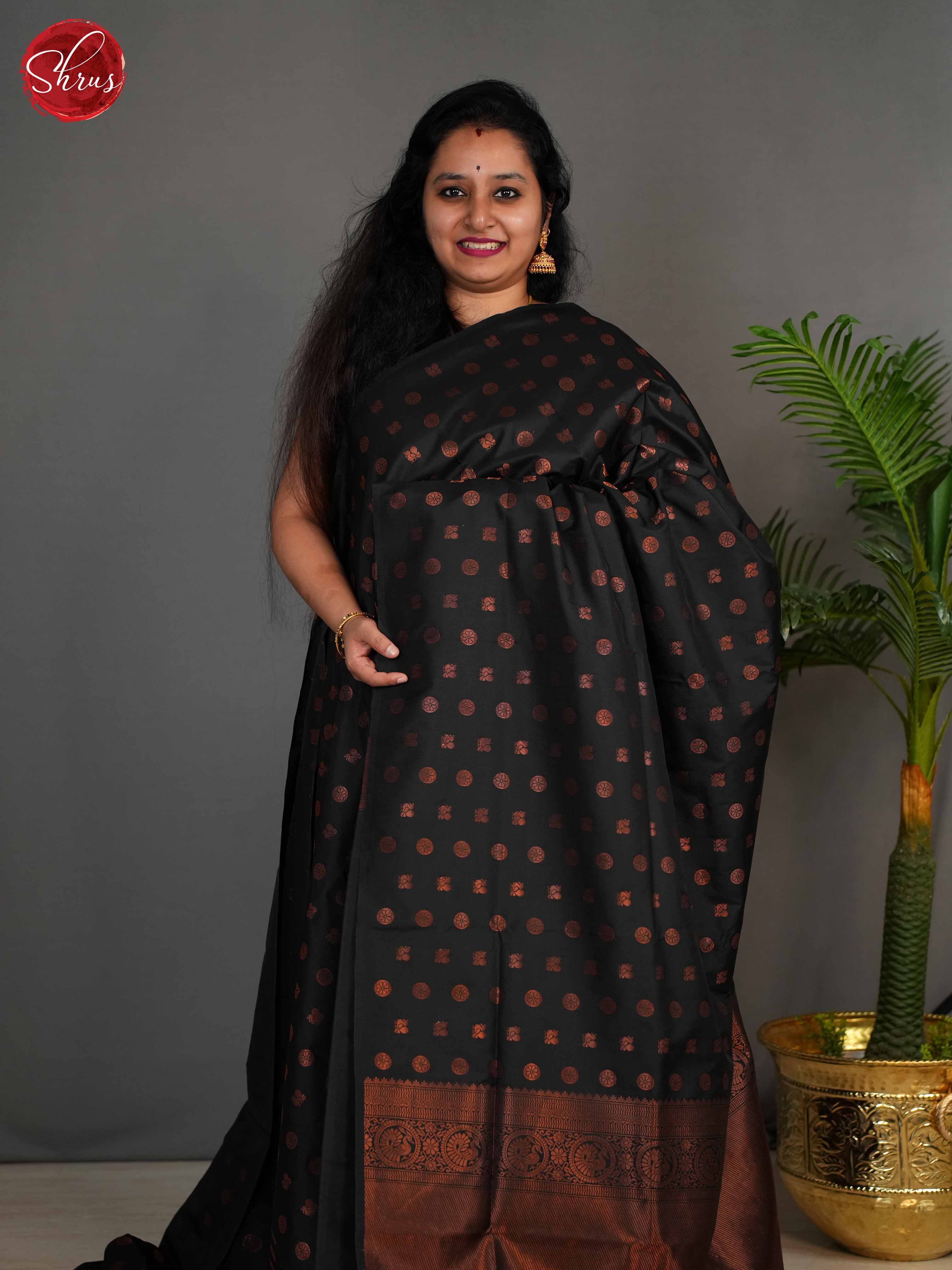 black(Single Tone)- Semi Kanchipuram Saree - Shop on ShrusEternity.com