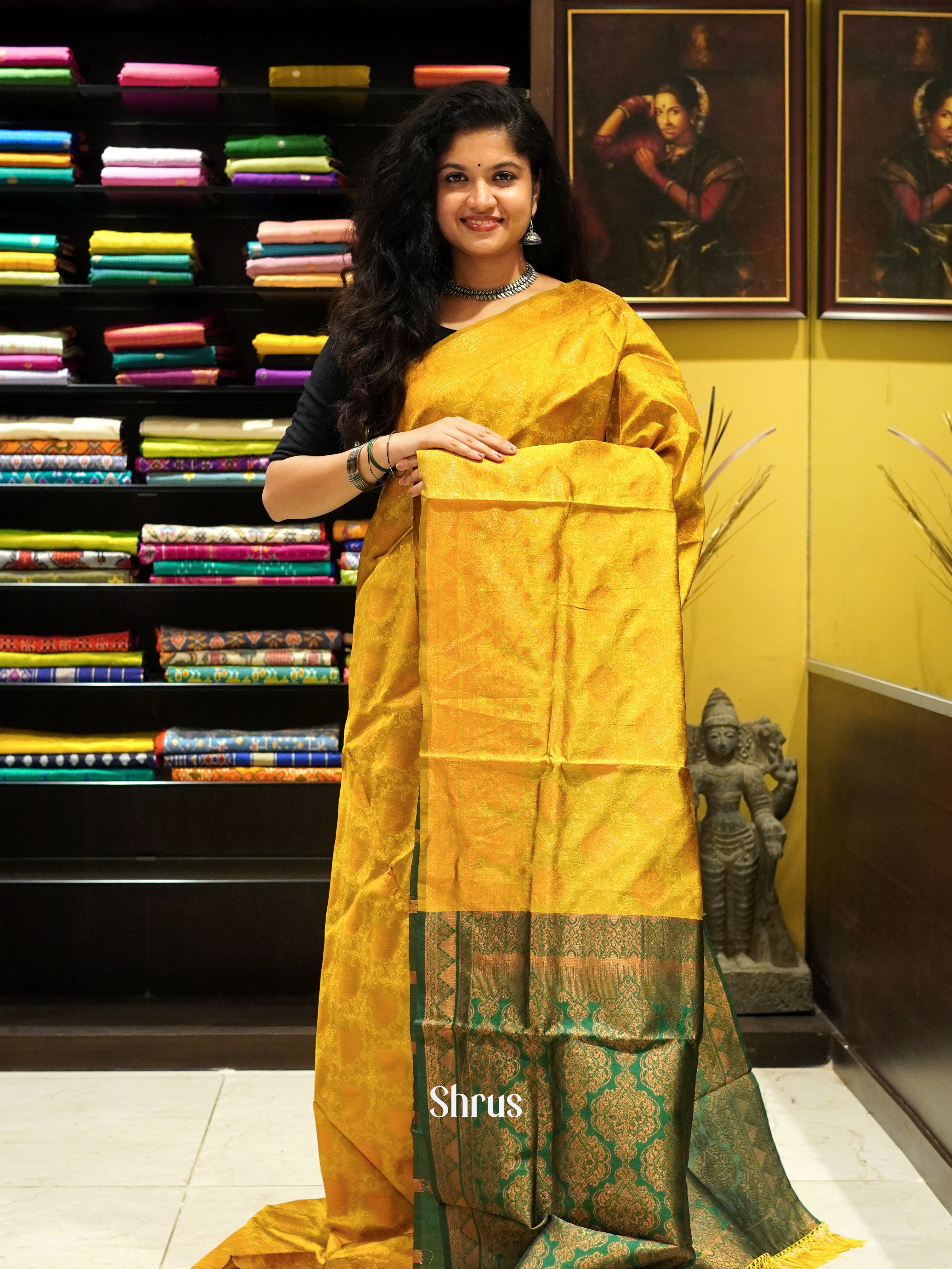 Mathulir Green & Green - Semi Softsilk Saree