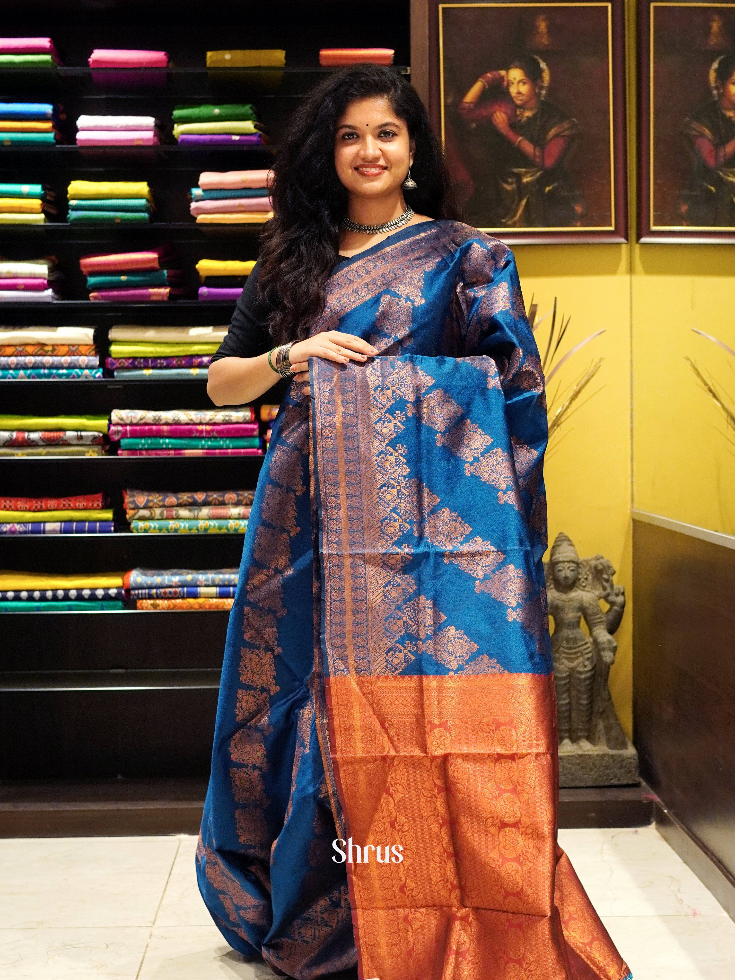 Blue  & Arakku Maroon - Semi soft Silk Saree