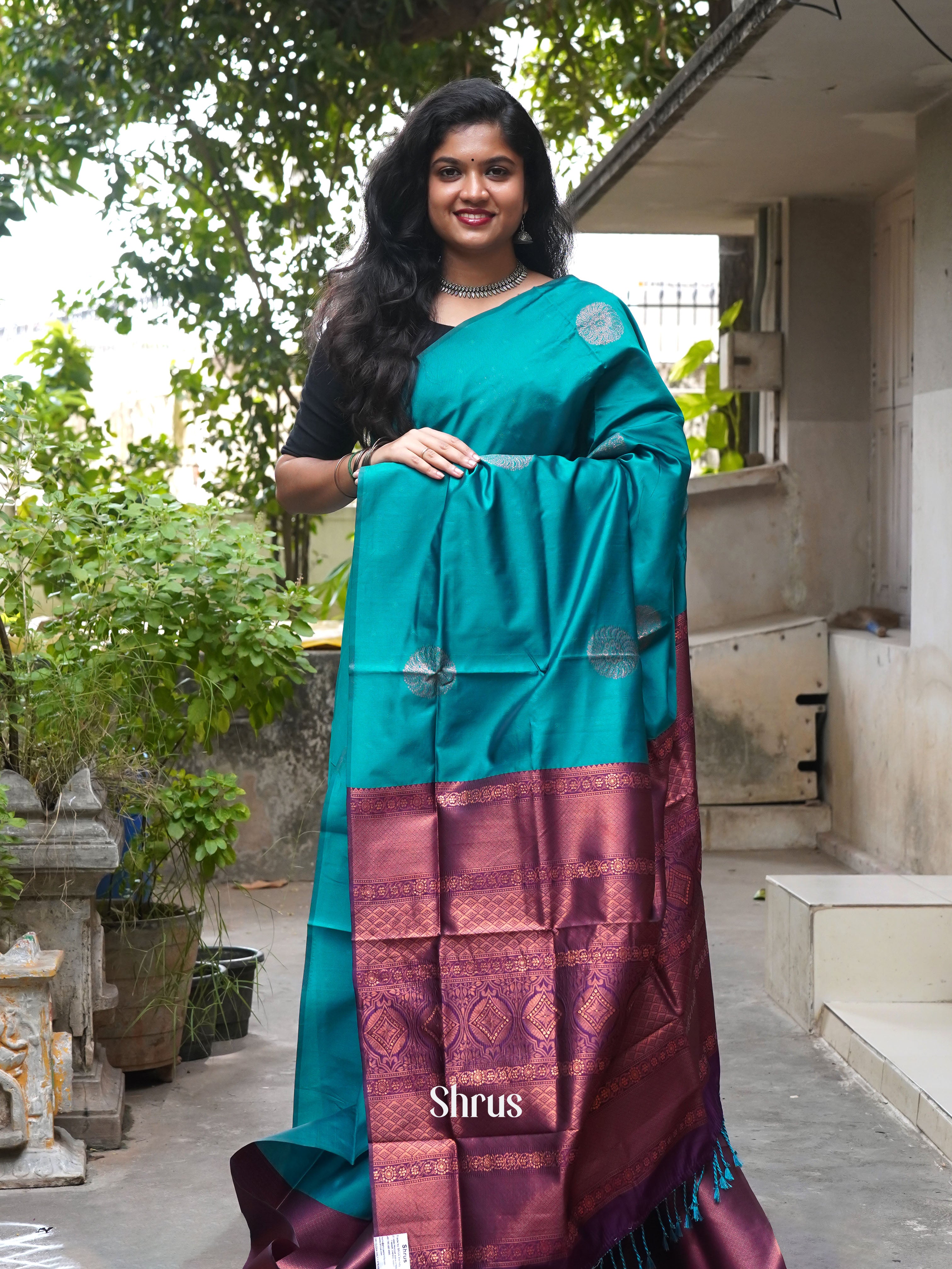 Green & Arakku Maroon- Semi Softsilk Saree