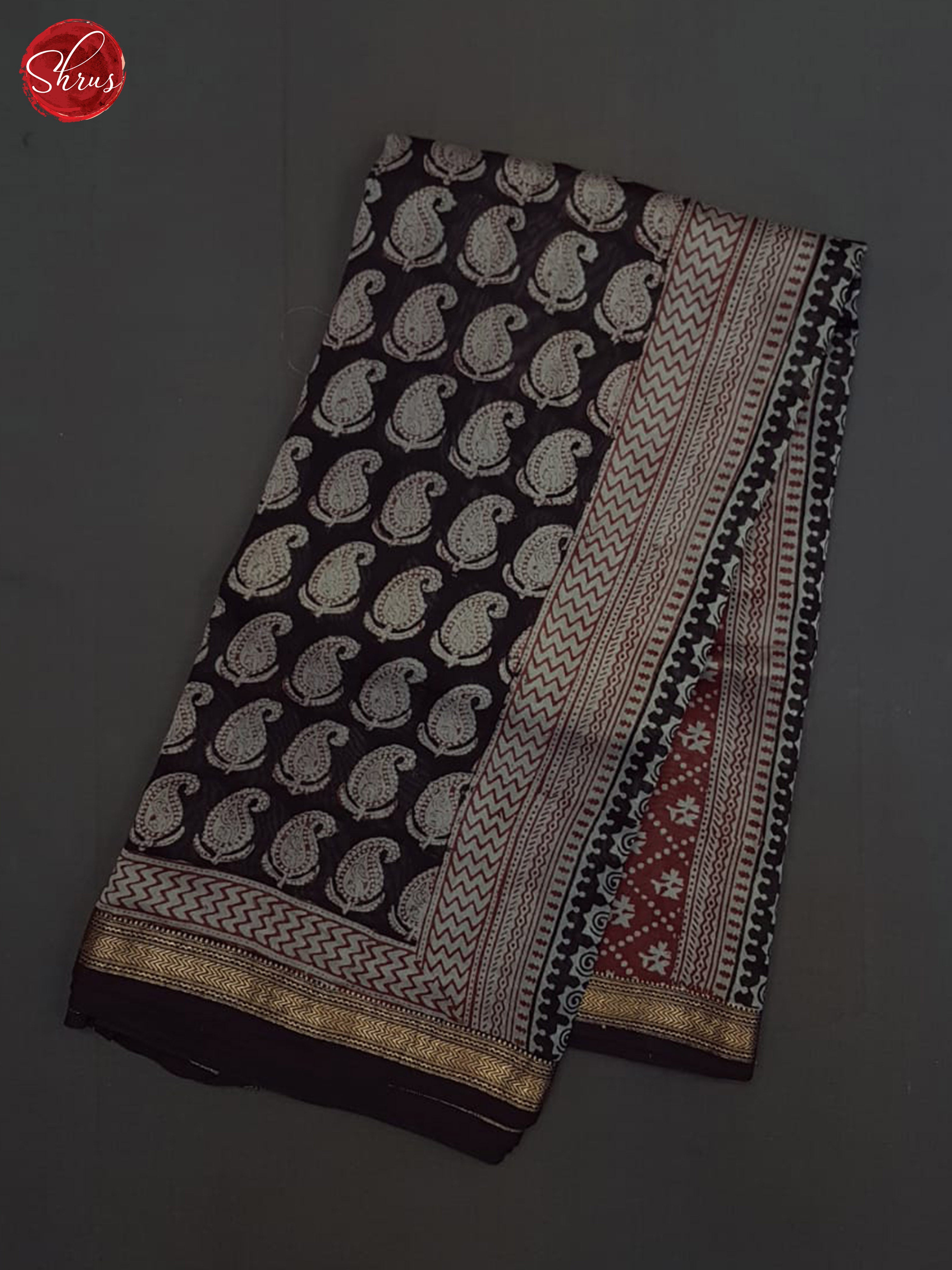 Black And Grey-Maheswari silk cotton saree - Shop on ShrusEternity.com