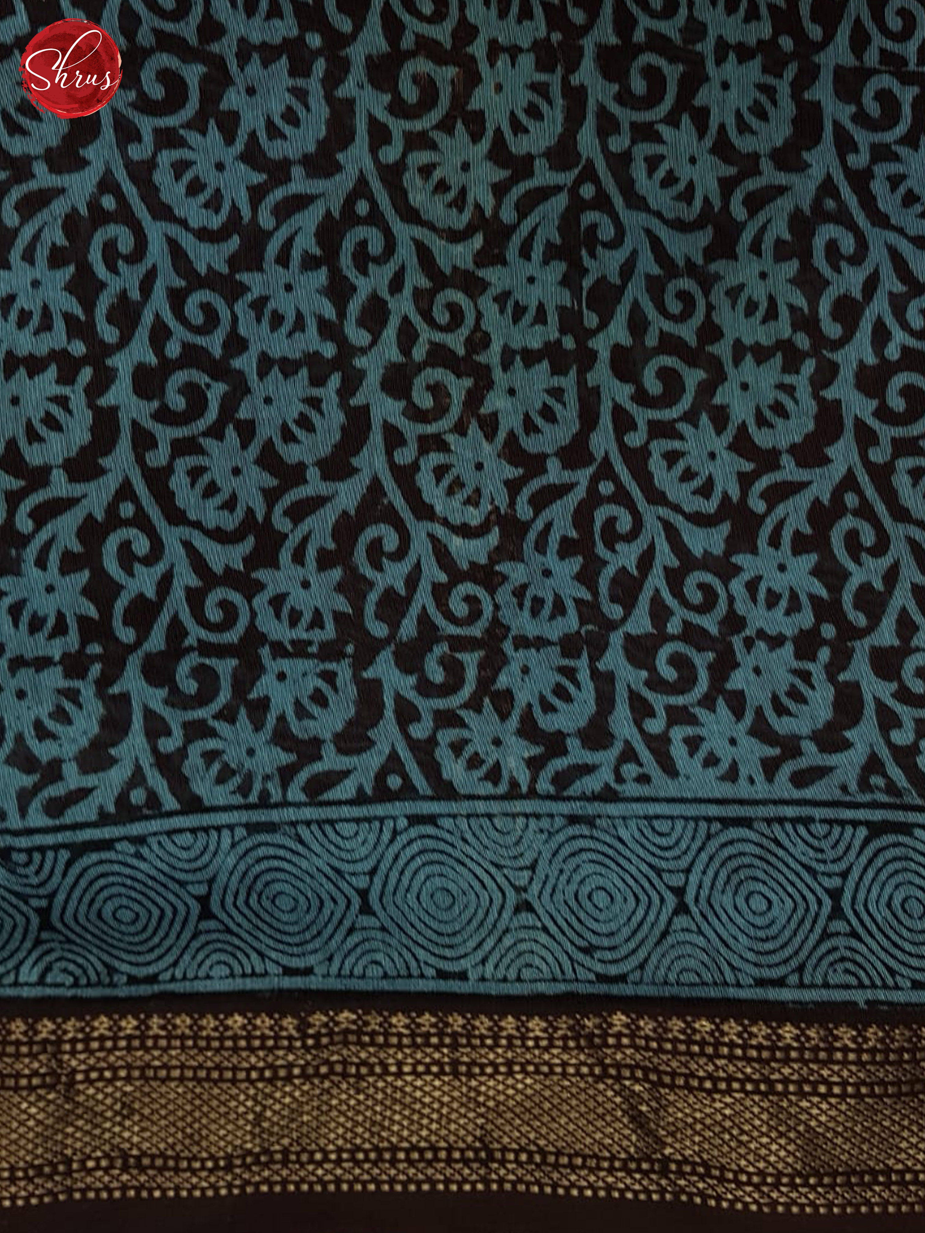 Blue And Brown-Maheshwari Silk Cotton Saree - Shop on ShrusEternity.com