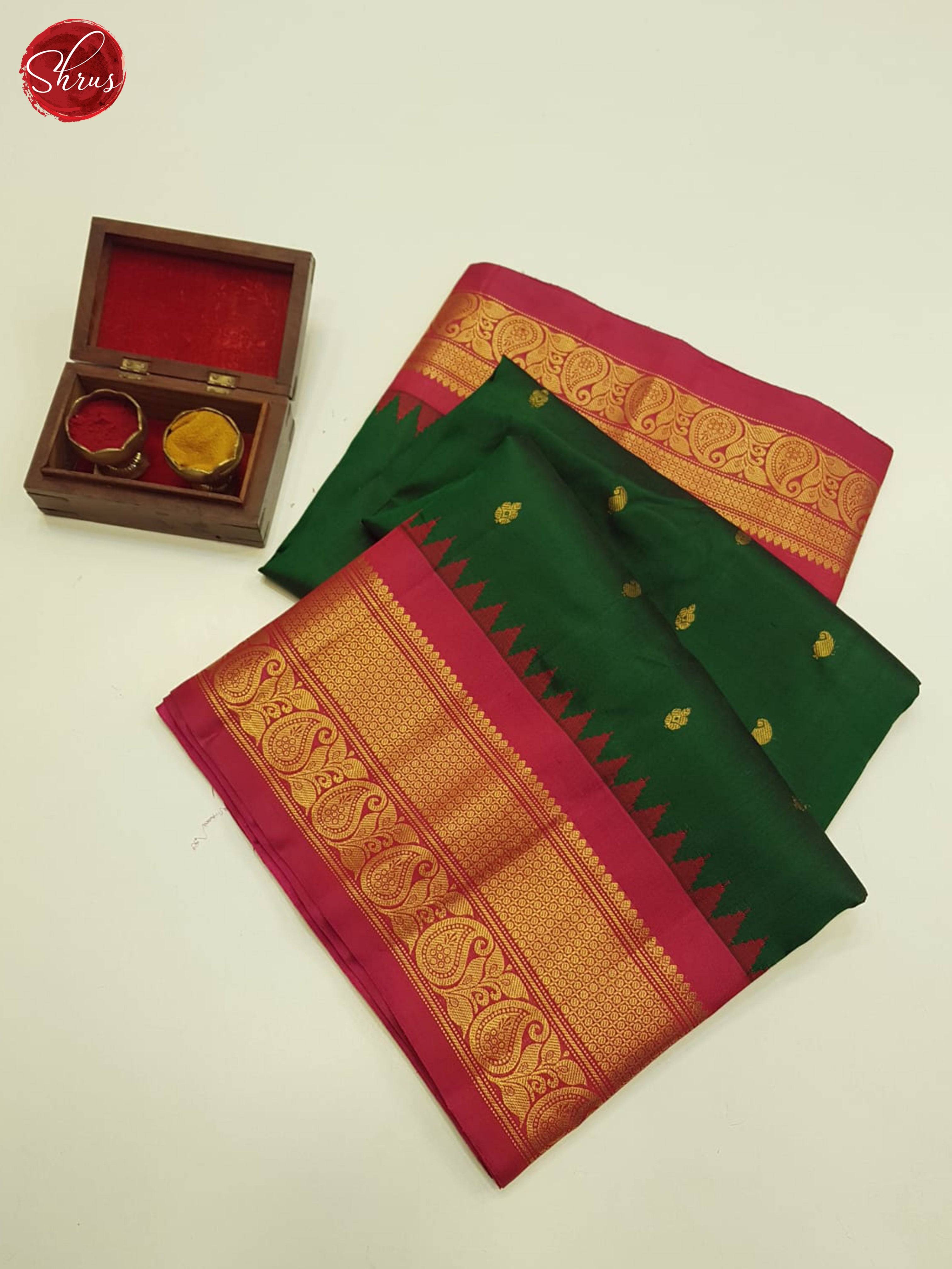 Green And Pink-Gadwal Silk Saree - Shop on ShrusEternity.com