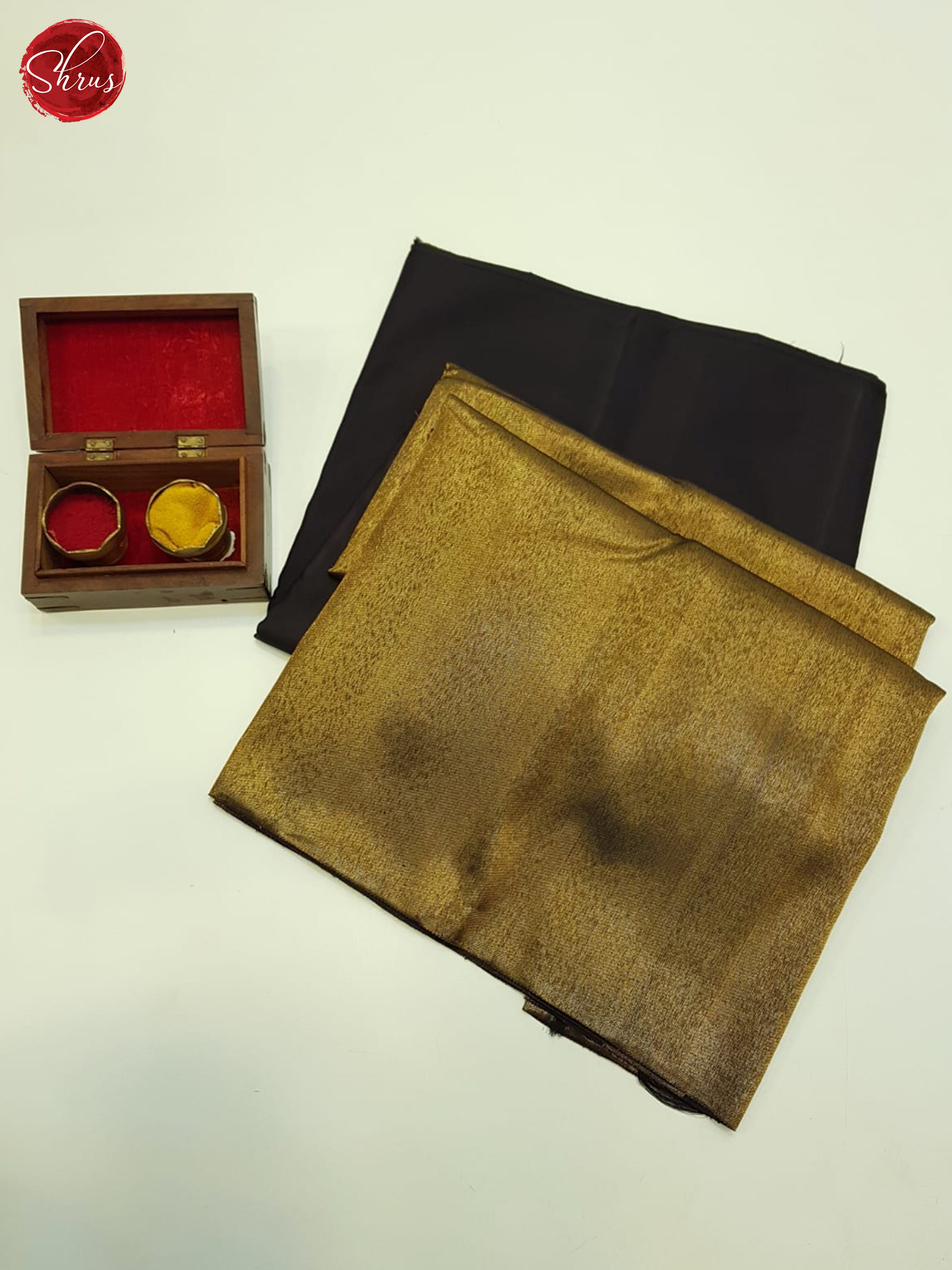 Deep Brown(Single tone)- Kanchipuram Silk with plain Body & Half and half Zari Border - Shop on ShrusEternity.com