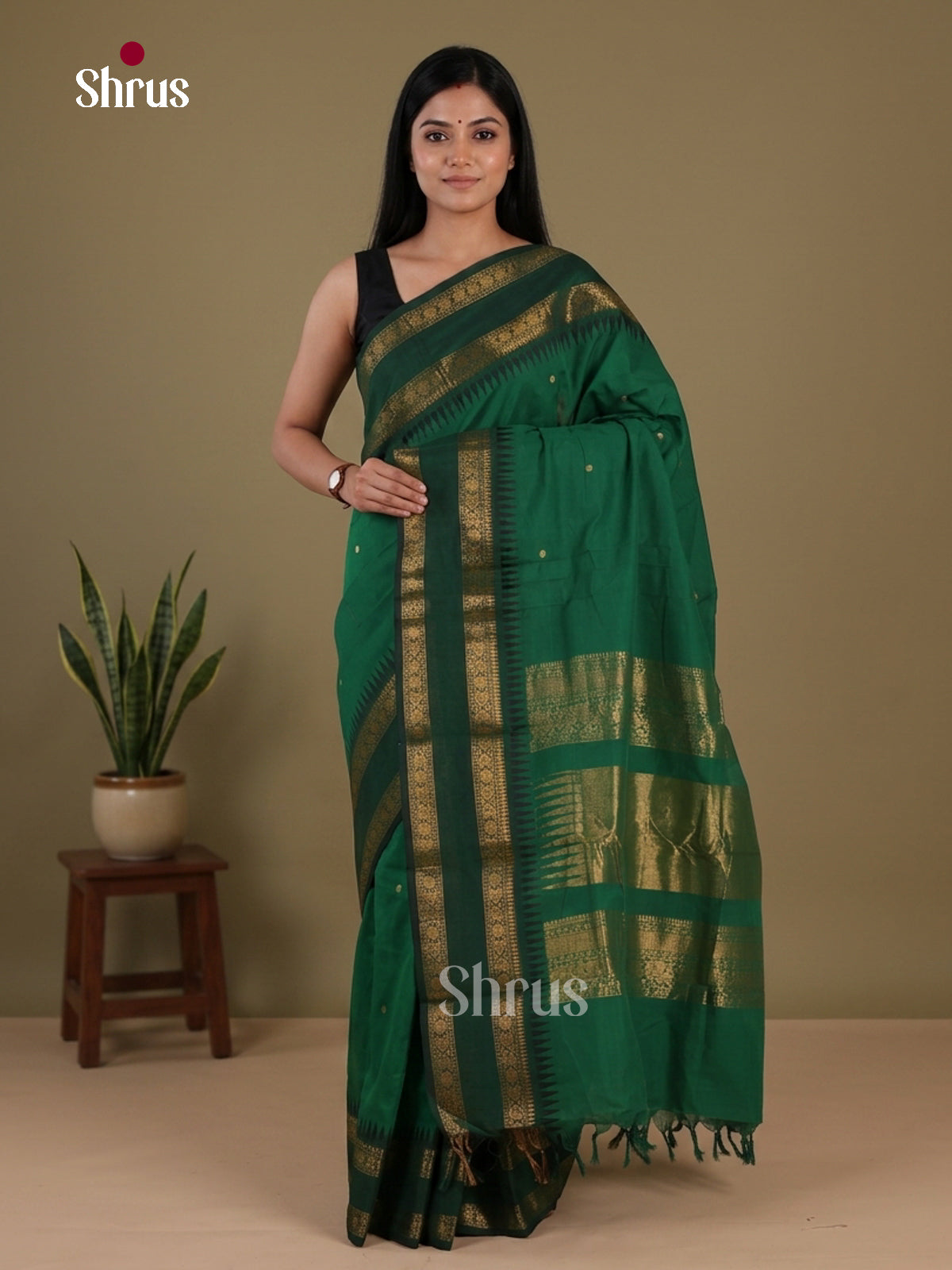 Beautiful Emerald Green Chettinad Cotton Saree With Small Buttas & Rettapet Temple Zari Border