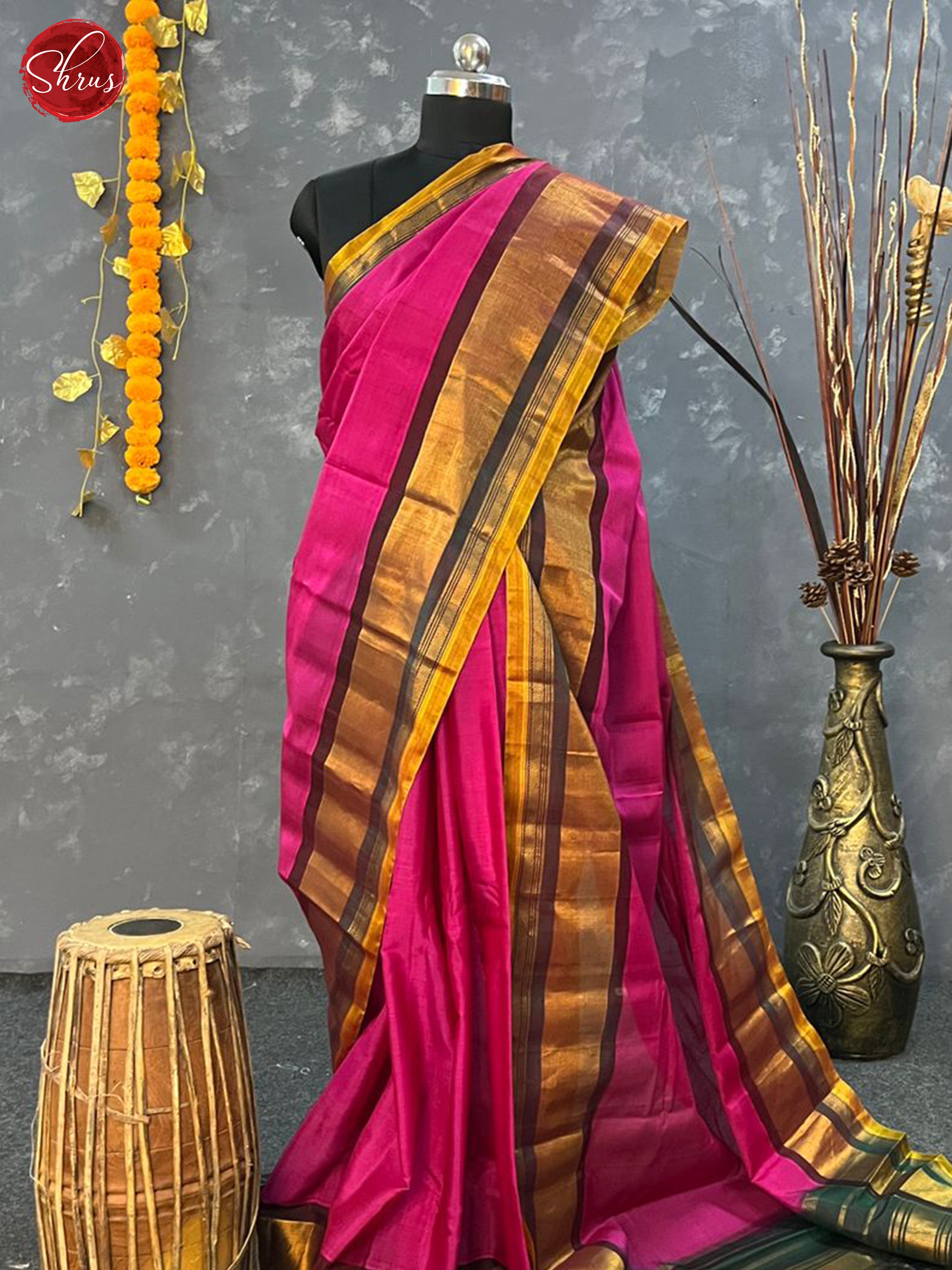 Majenta pink & Green  -Gadwal Silk Cotton Saree - Shop on ShrusEternity.com