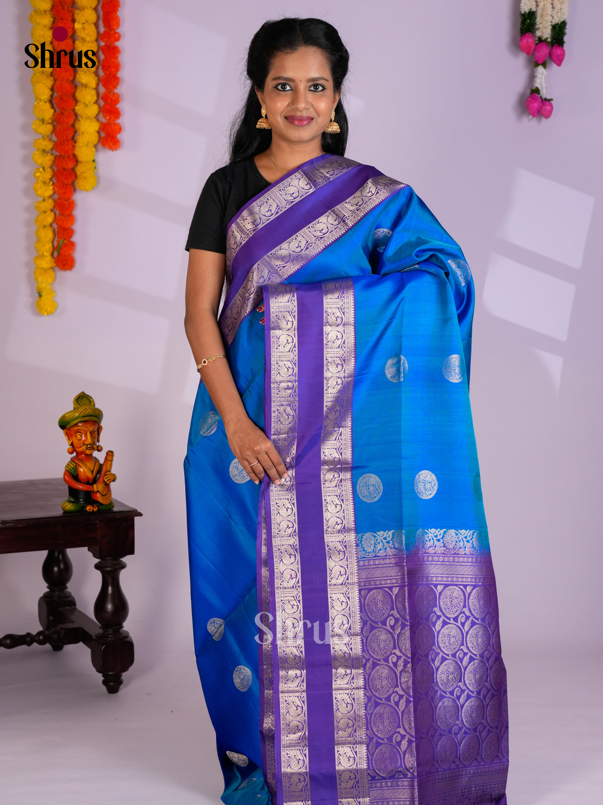 Buy Chic Blue Soft Silk Saree with Zari Peacock & Round Buttas, Violet Rettaipet Border & Pallu