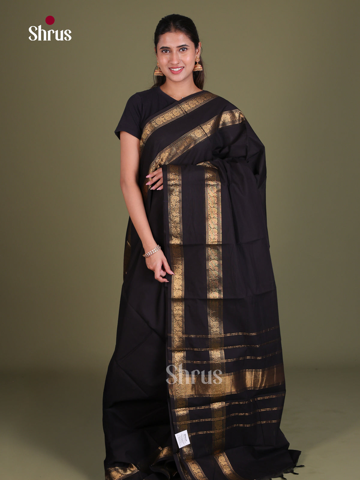 Bold Black Chettinad Cotton Saree With Plain Body, Rettapet Zari Border & Traditional Pallu