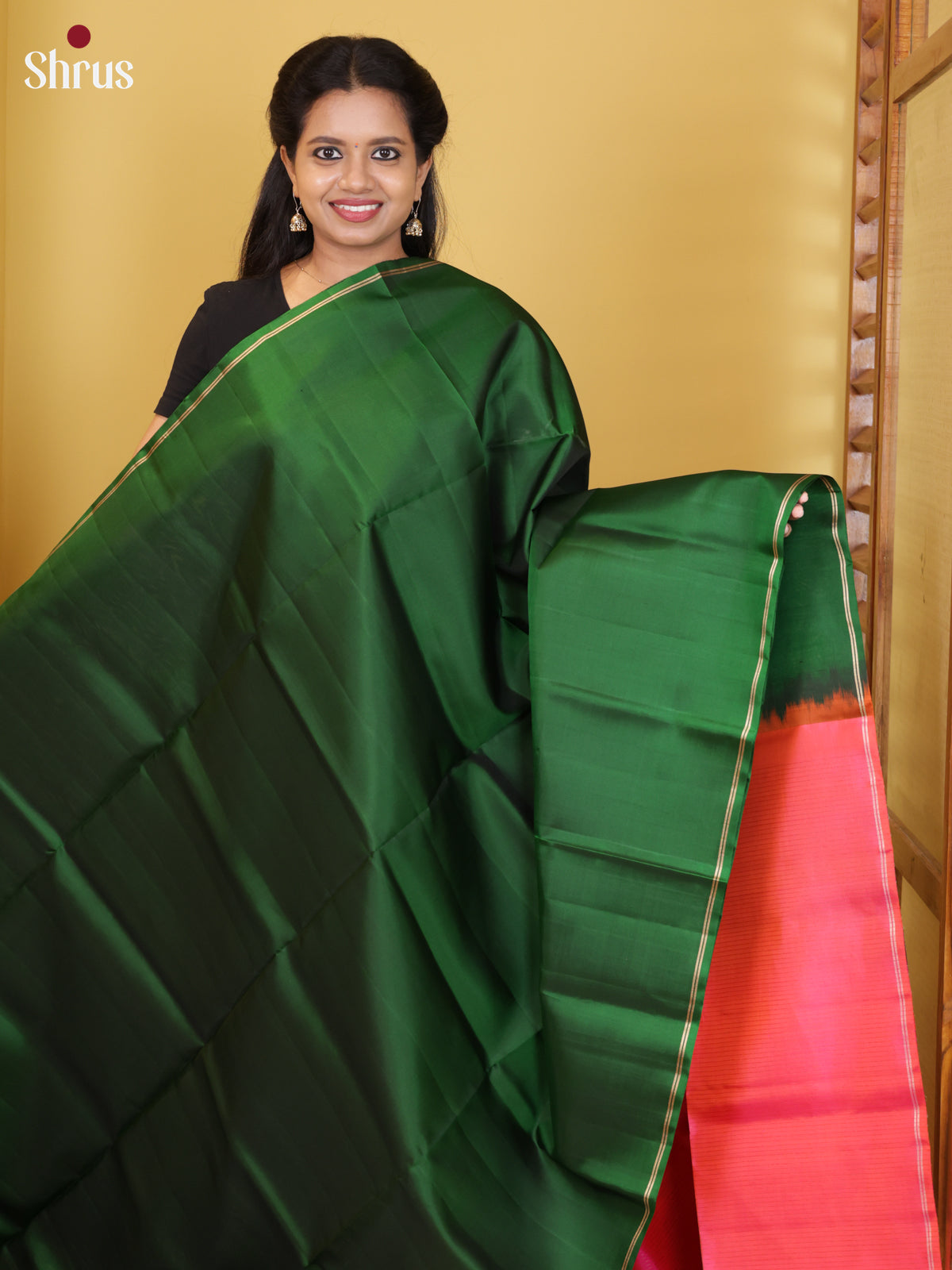 Buy Classy Bottle Green Pure Soft Silk Saree with Plain Body & Orangish Pink Striped Pallu