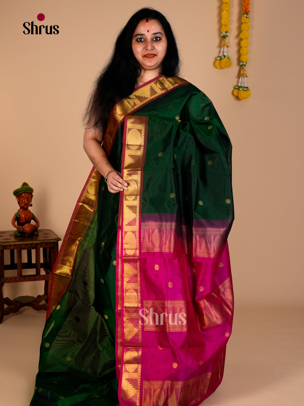 Buy Pretty Bottle Green Silk Cotton Saree With Golden Buttas, Pink Zari Woven Border & Traditional Pallu