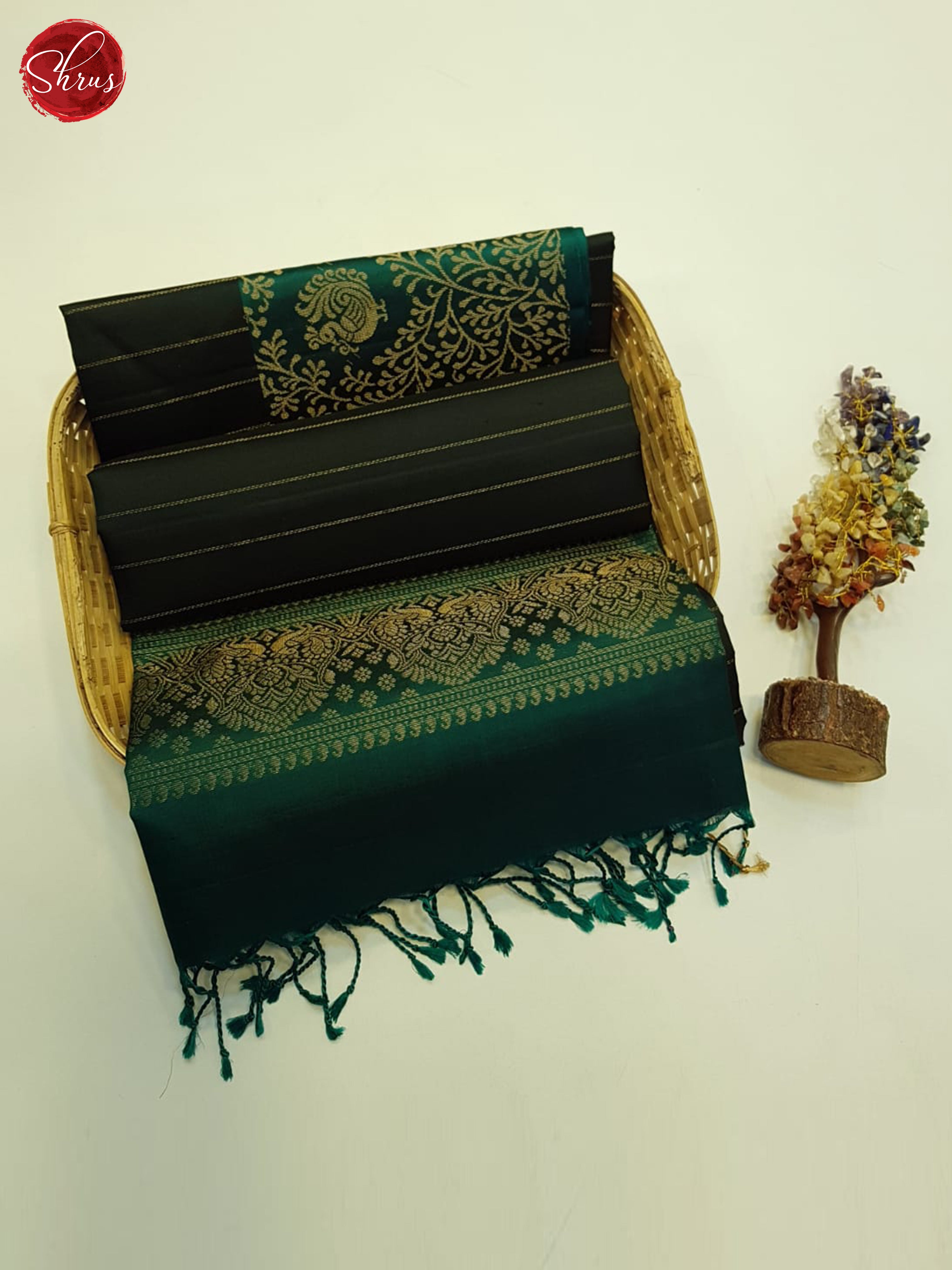 Dark green amd green- Soft Silk Saree - Shop on ShrusEternity.com