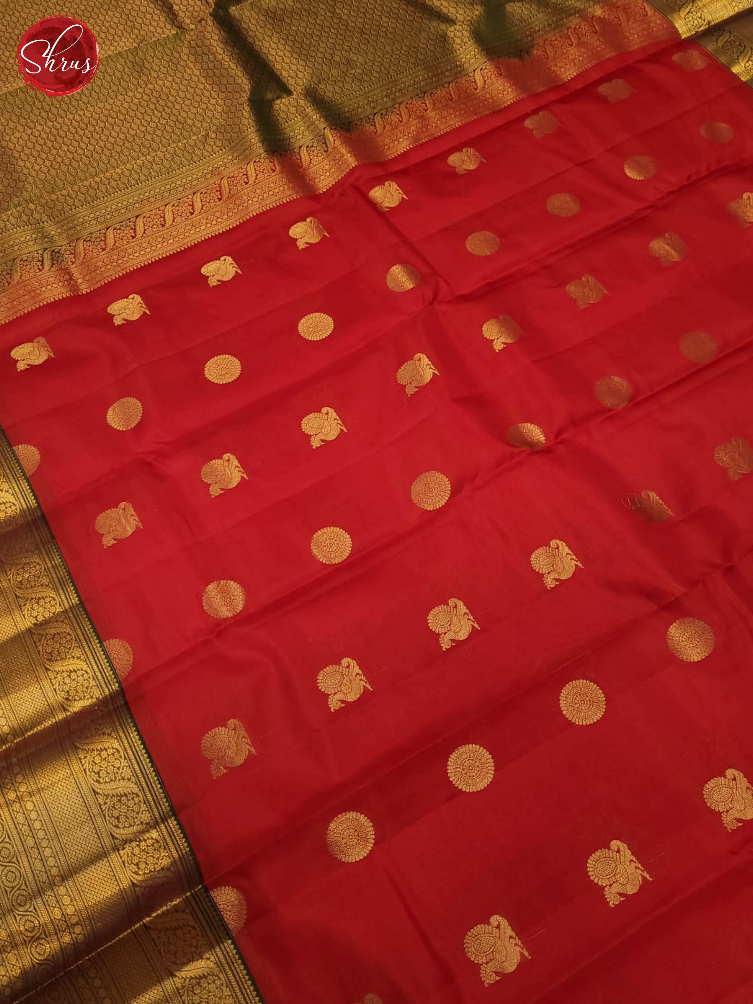 Red and Green- Kanchipuram half-pure Silk Saree - Shop on ShrusEternity.com