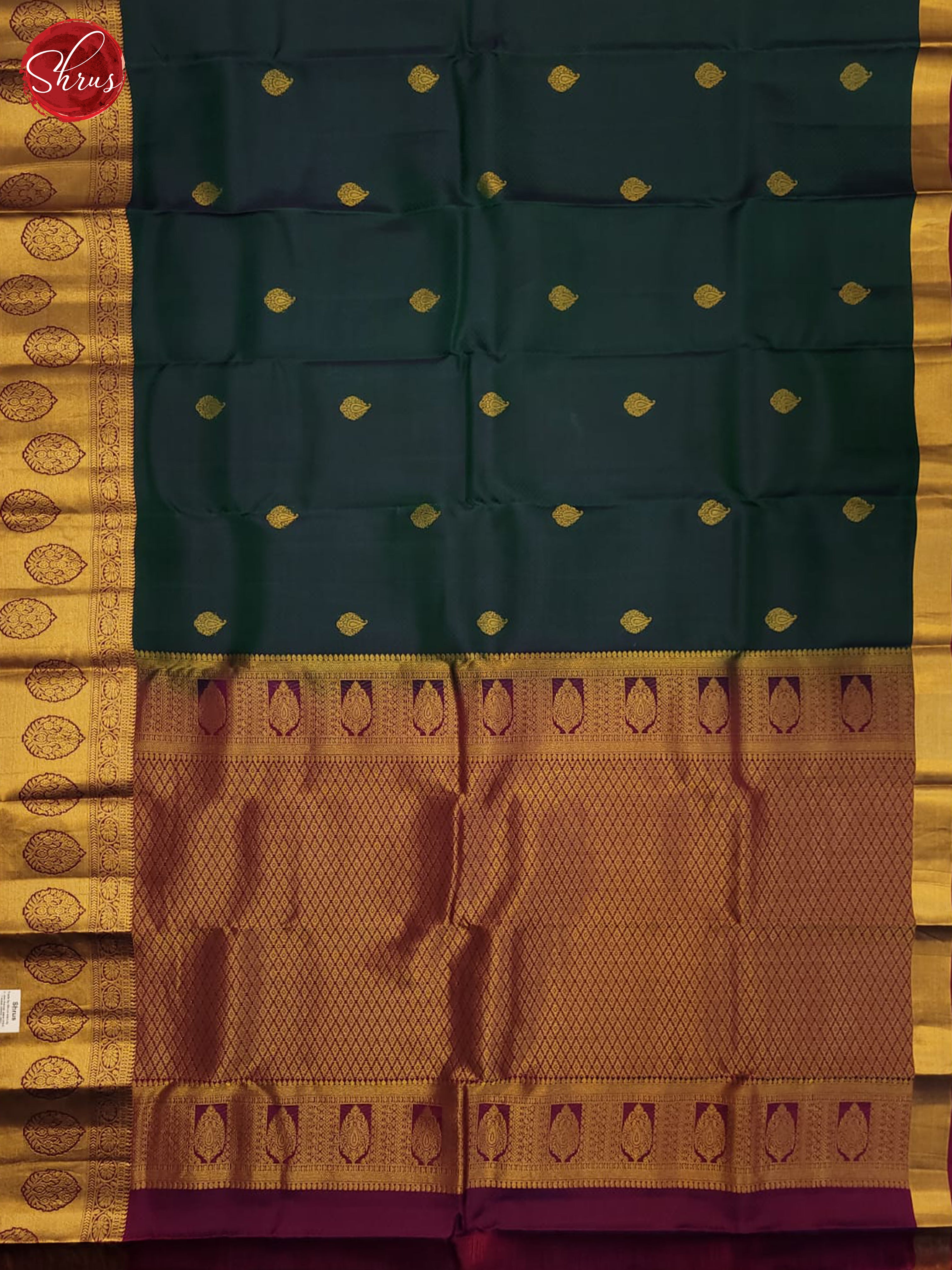 Green and majenta pink- Kanchipuram half-pure Silk Saree - Shop on ShrusEternity.com