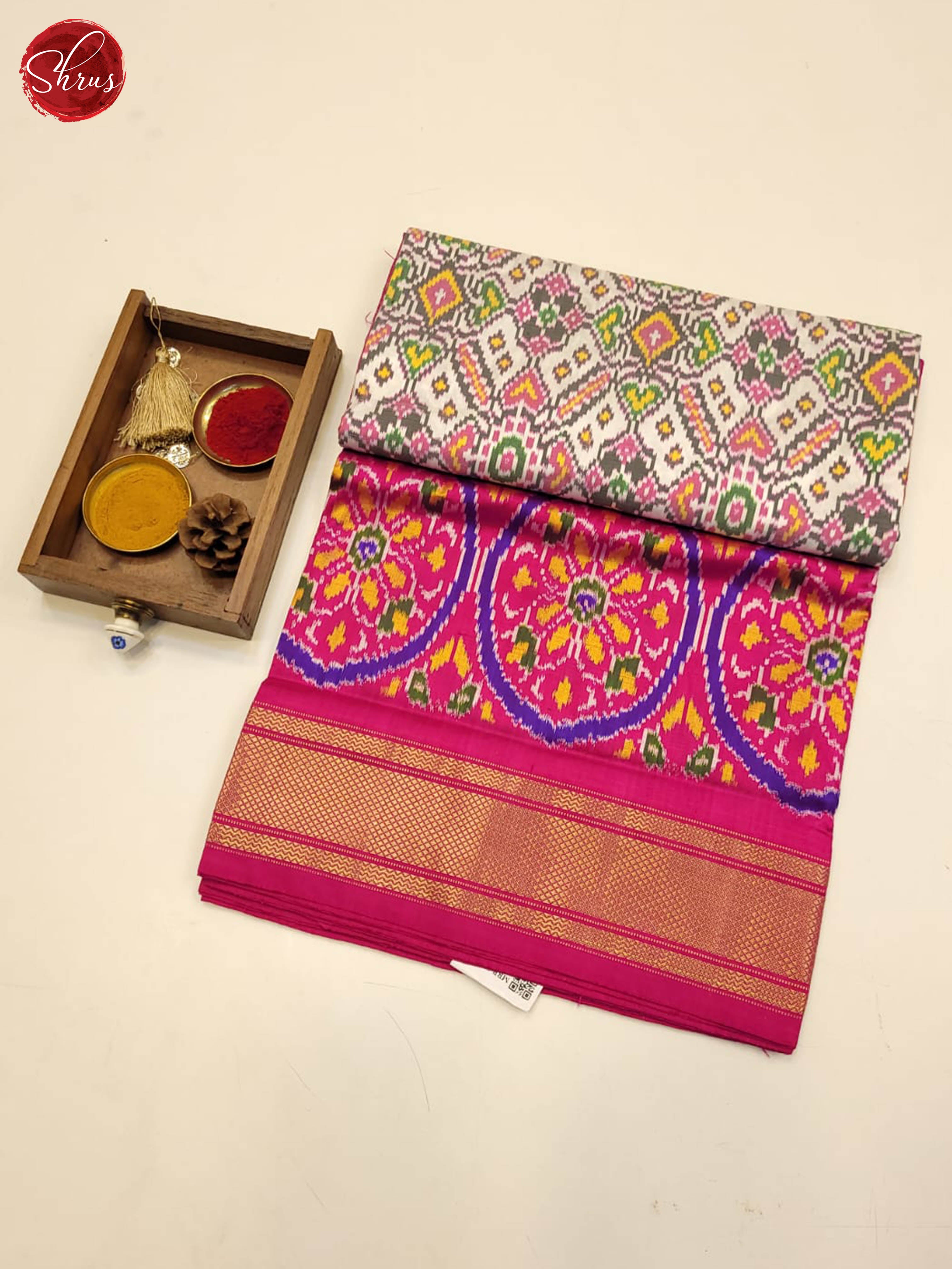 cream and pink- Ikkat Silk Saree - Shop on ShrusEternity.com