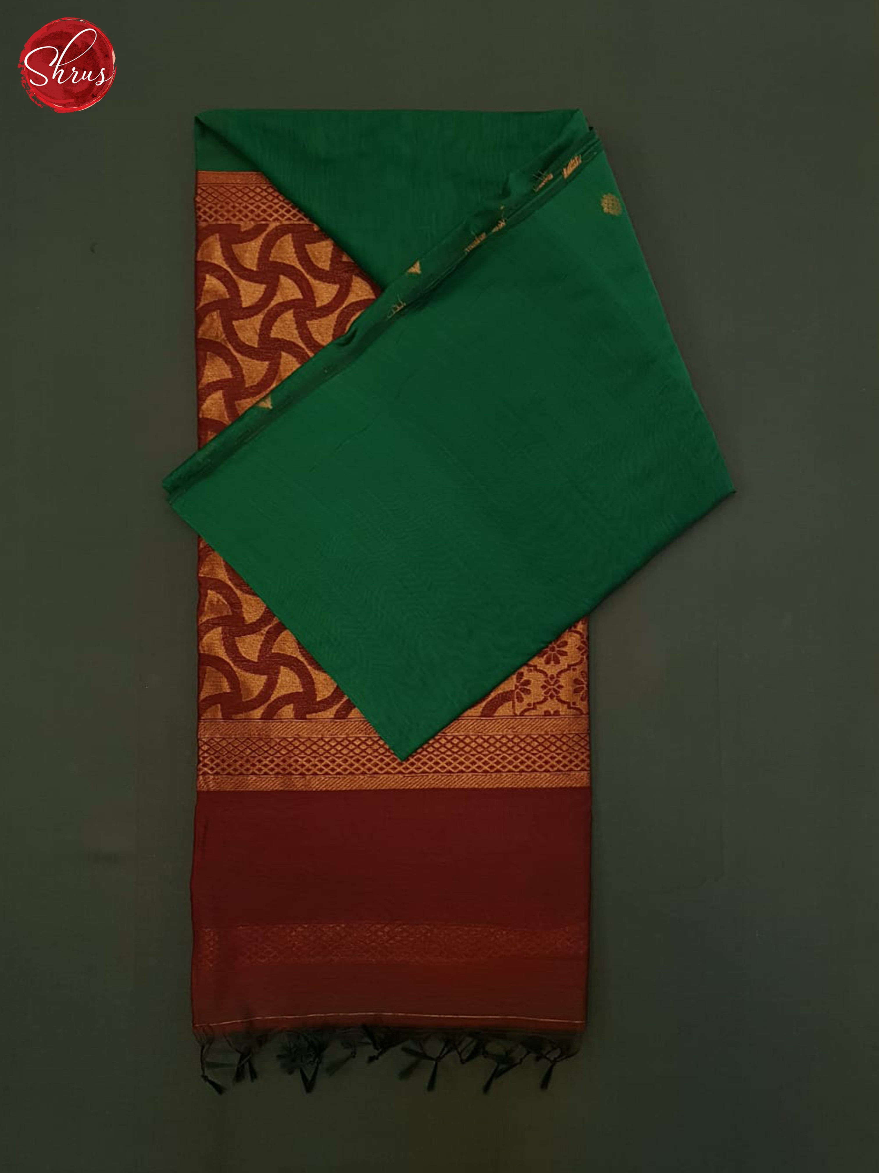 Green And Arraku Marron - Shop on ShrusEternity.com