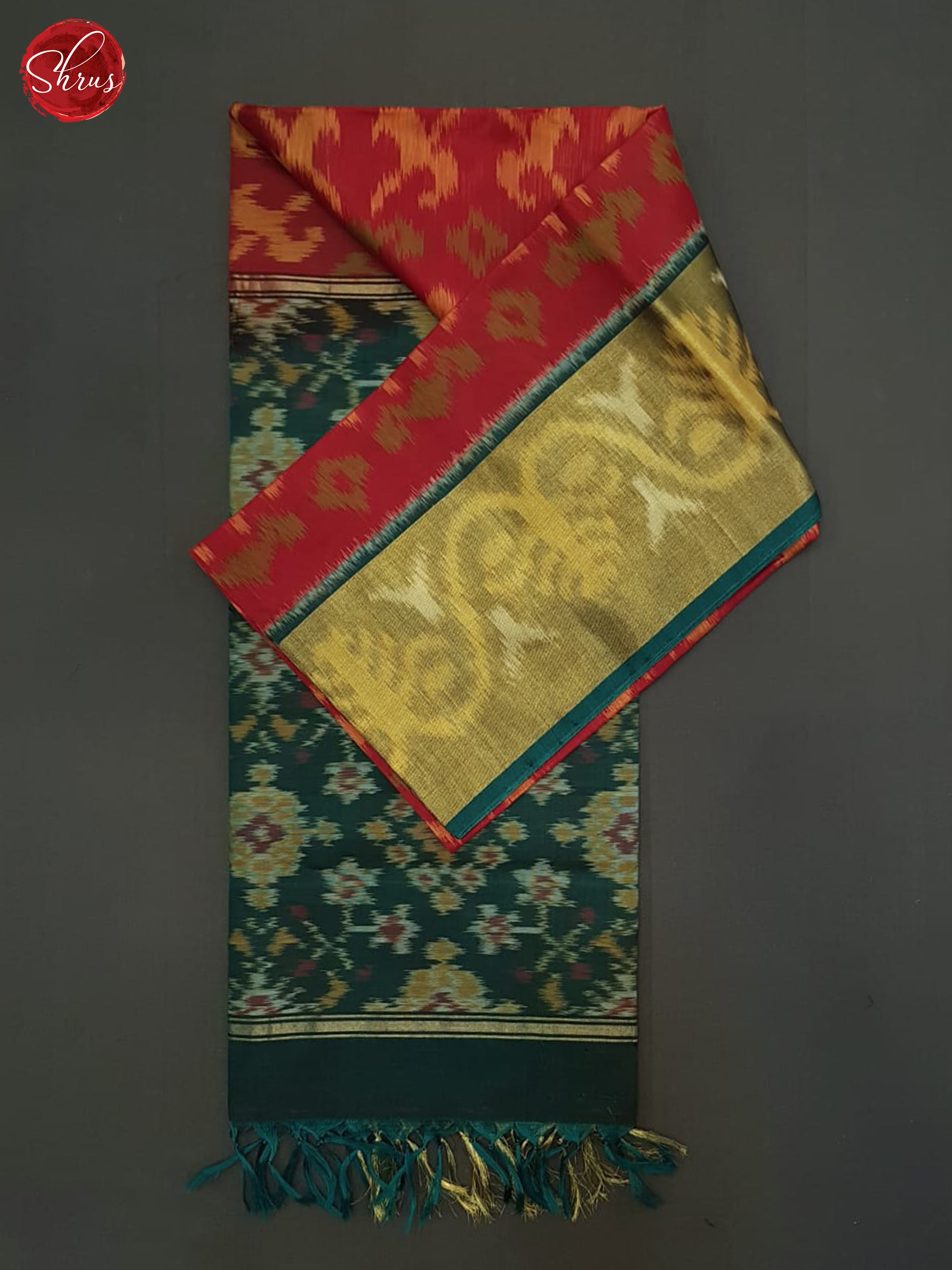 Red And Green - Pochampally Silk Cotton Saree - Shop on ShrusEternity.com