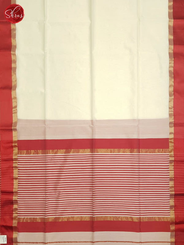 White And Red- Maheshwari Silk Cotton Saree - Shop on ShrusEternity.com