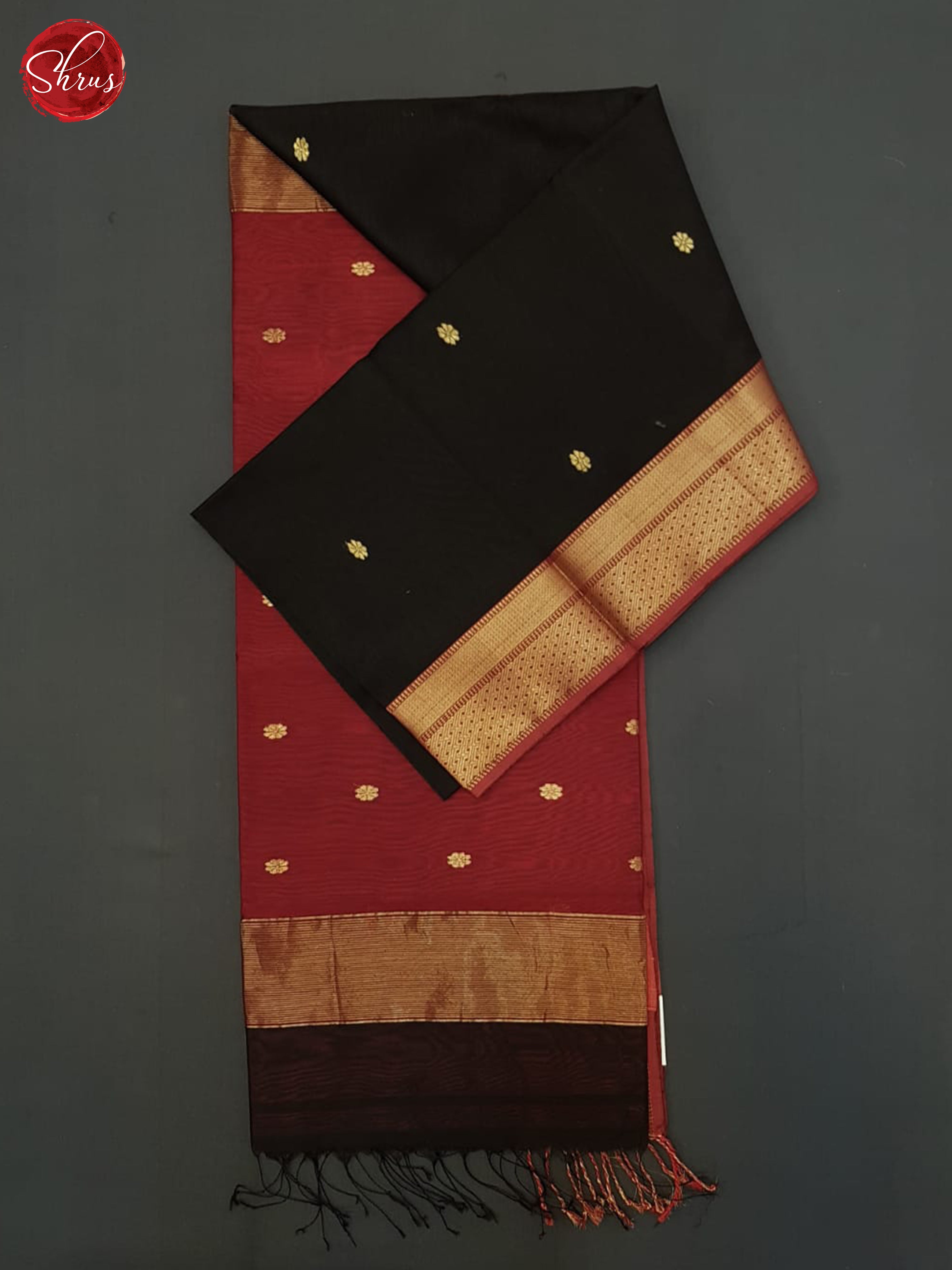 Black And Maroon- Maheshwari Silk Cotton Saree - Shop on ShrusEternity.com