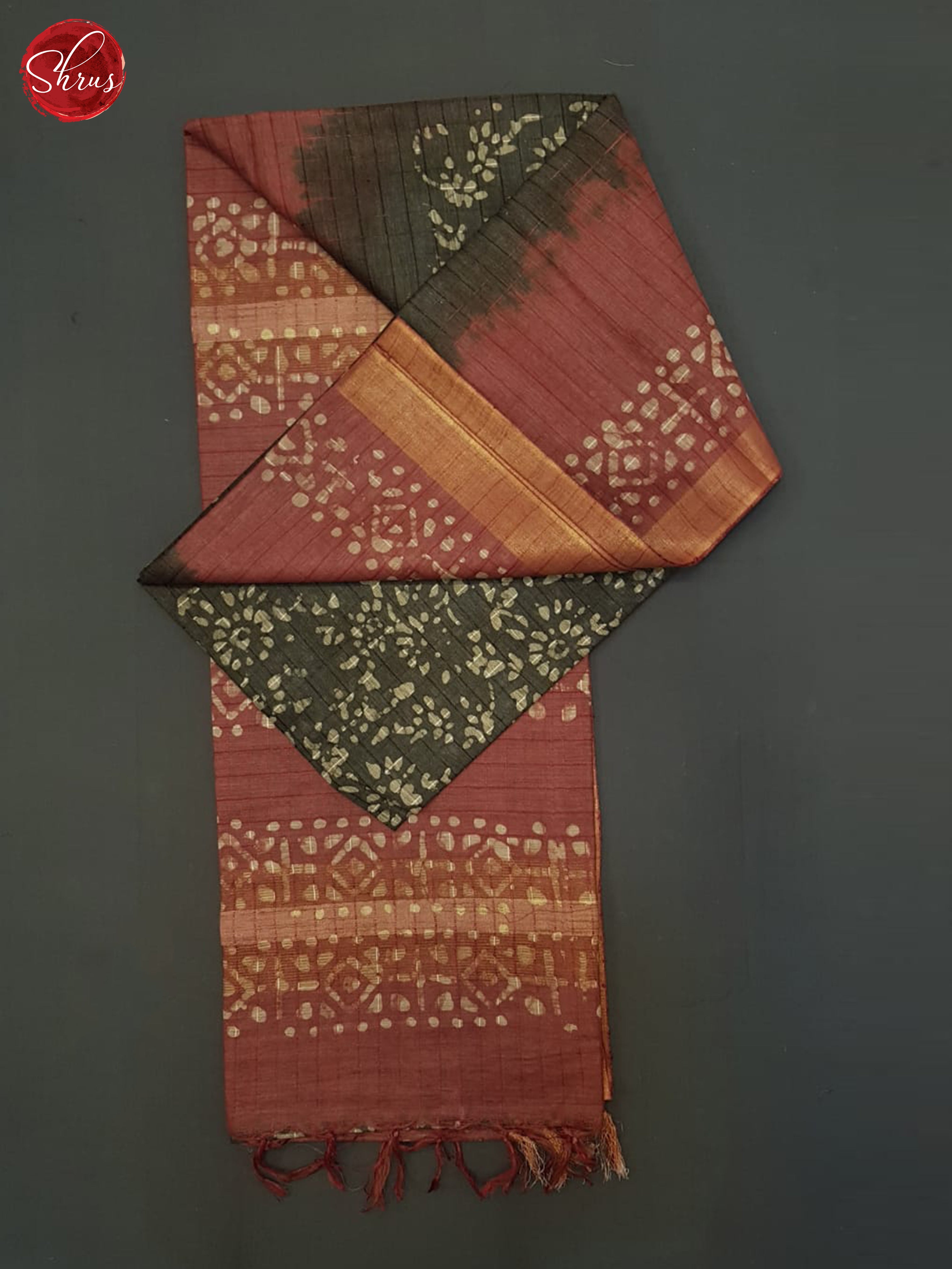 Grey And Brick Red- Bhatik Saree - Shop on ShrusEternity.com