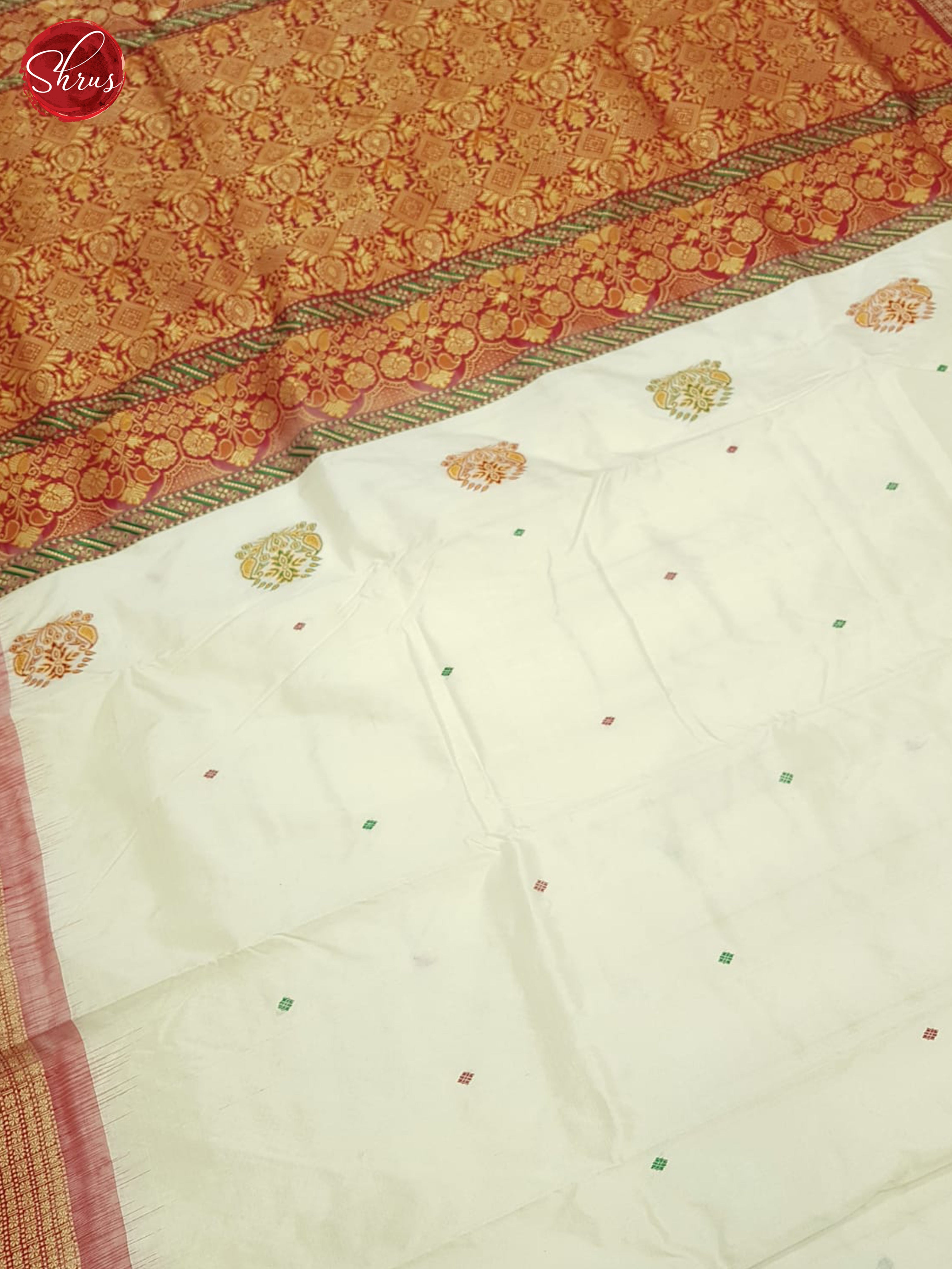 Cream And Red - Odhisa Sambalpuri Silk Saree - Shop on ShrusEternity.com