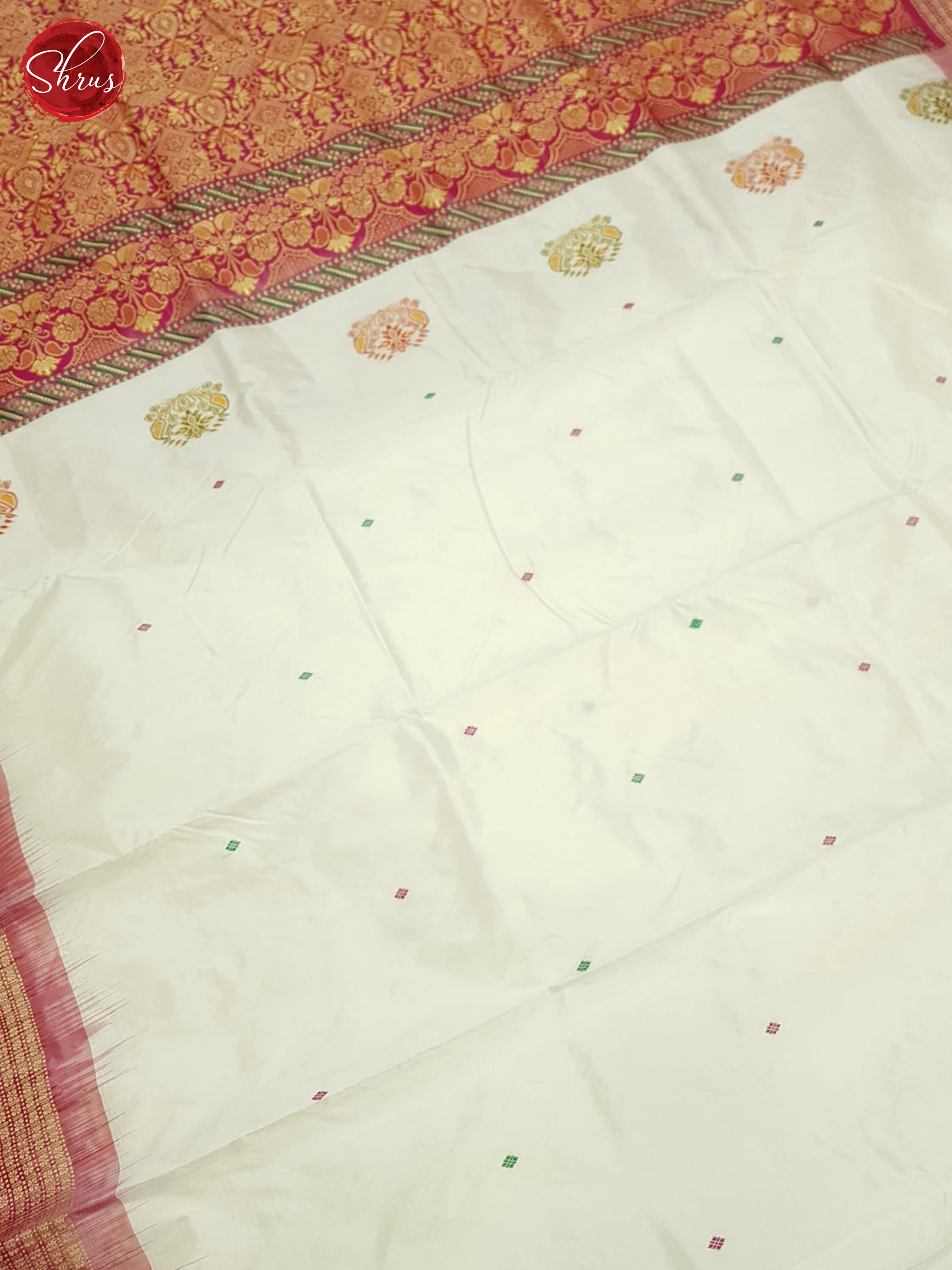 Cream And Pink- Odhisha Sambalpuri Silk Saree - Shop on ShrusEternity.com