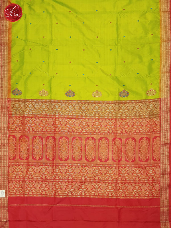 Green And Red- Odhisa Sambalpuri Silk Saree - Shop on ShrusEternity.com