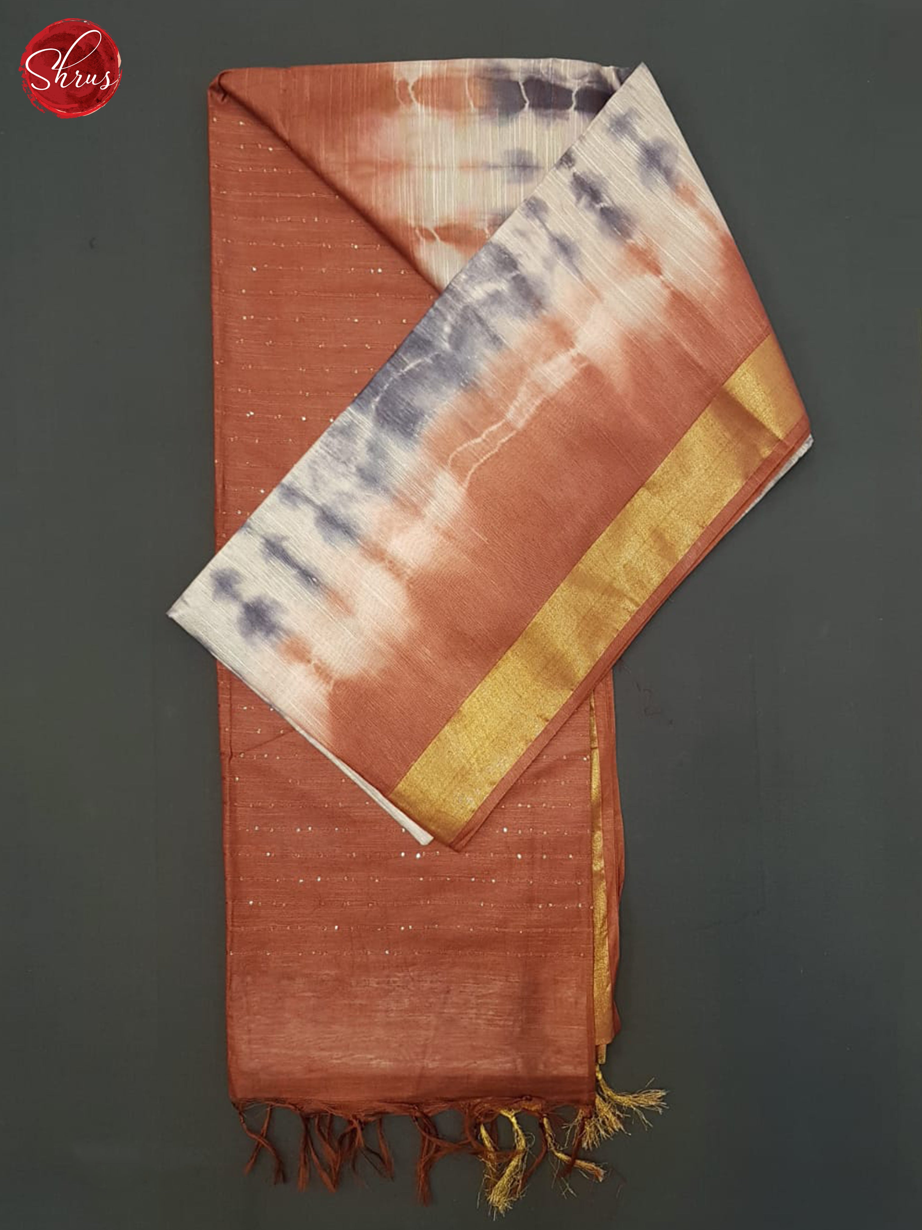 Cream And Brick Brown- Shibori Saree - Shop on ShrusEternity.com