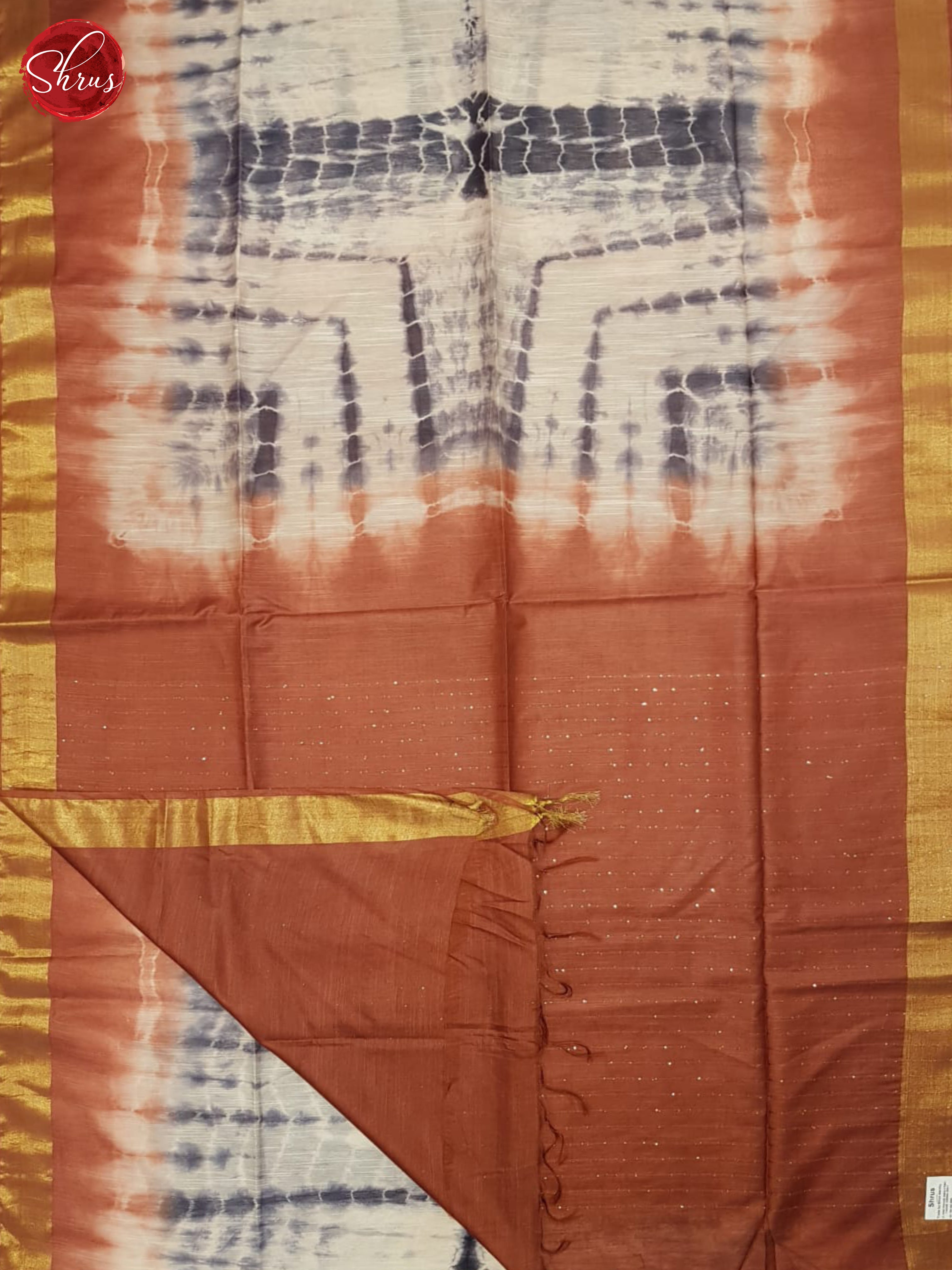 Cream And Brick Brown- Shibori Saree - Shop on ShrusEternity.com