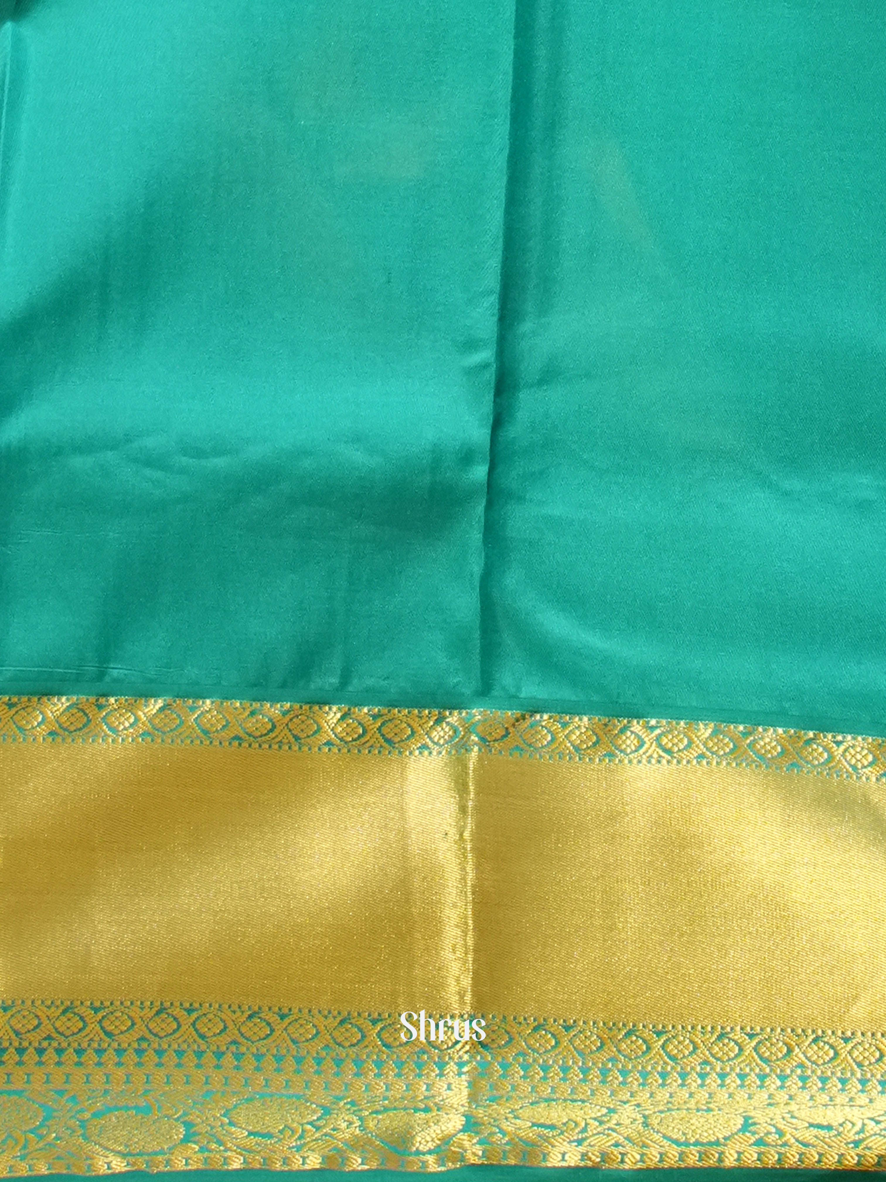 Mambala Yellow And Green- Korvai Kanchipuram Silk Saree