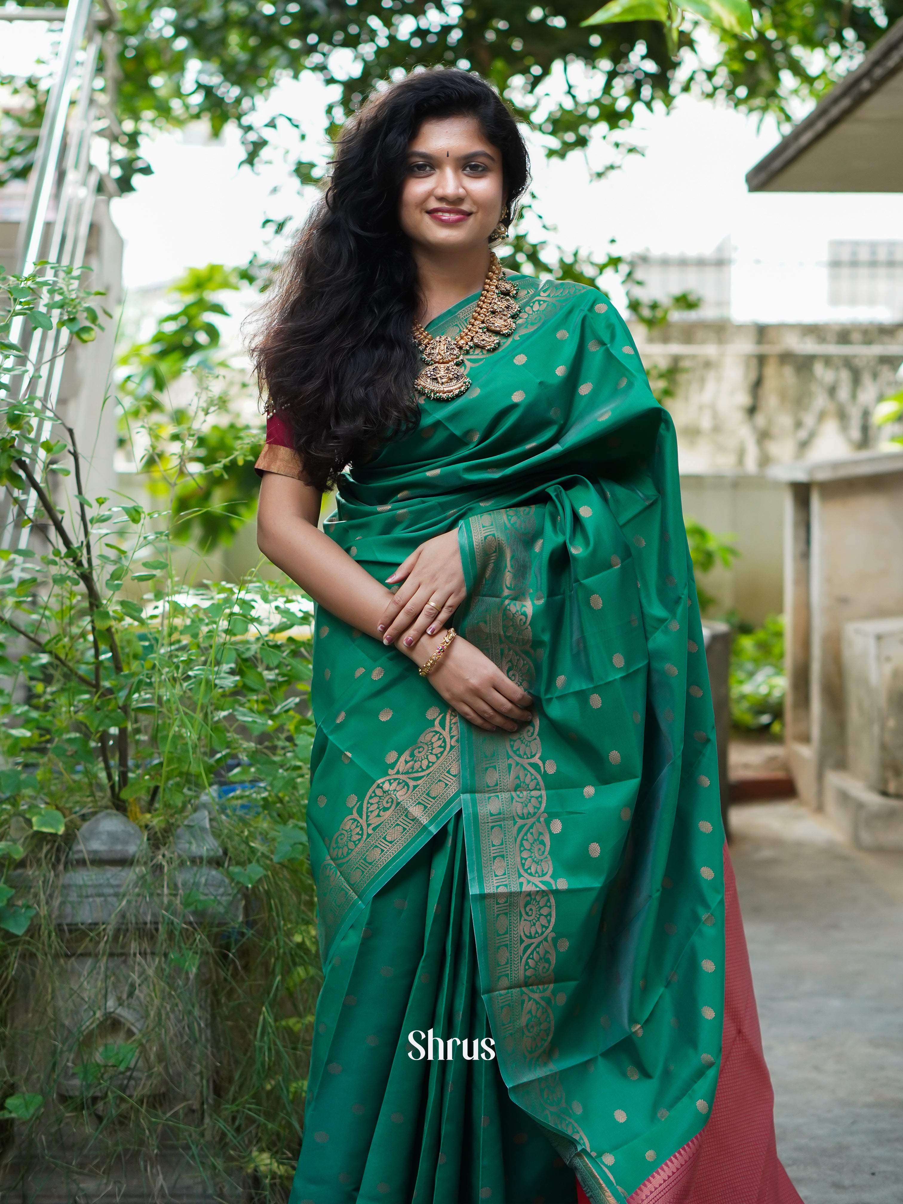 Green And Arraku Maroon- Semi Soft Silk Saree