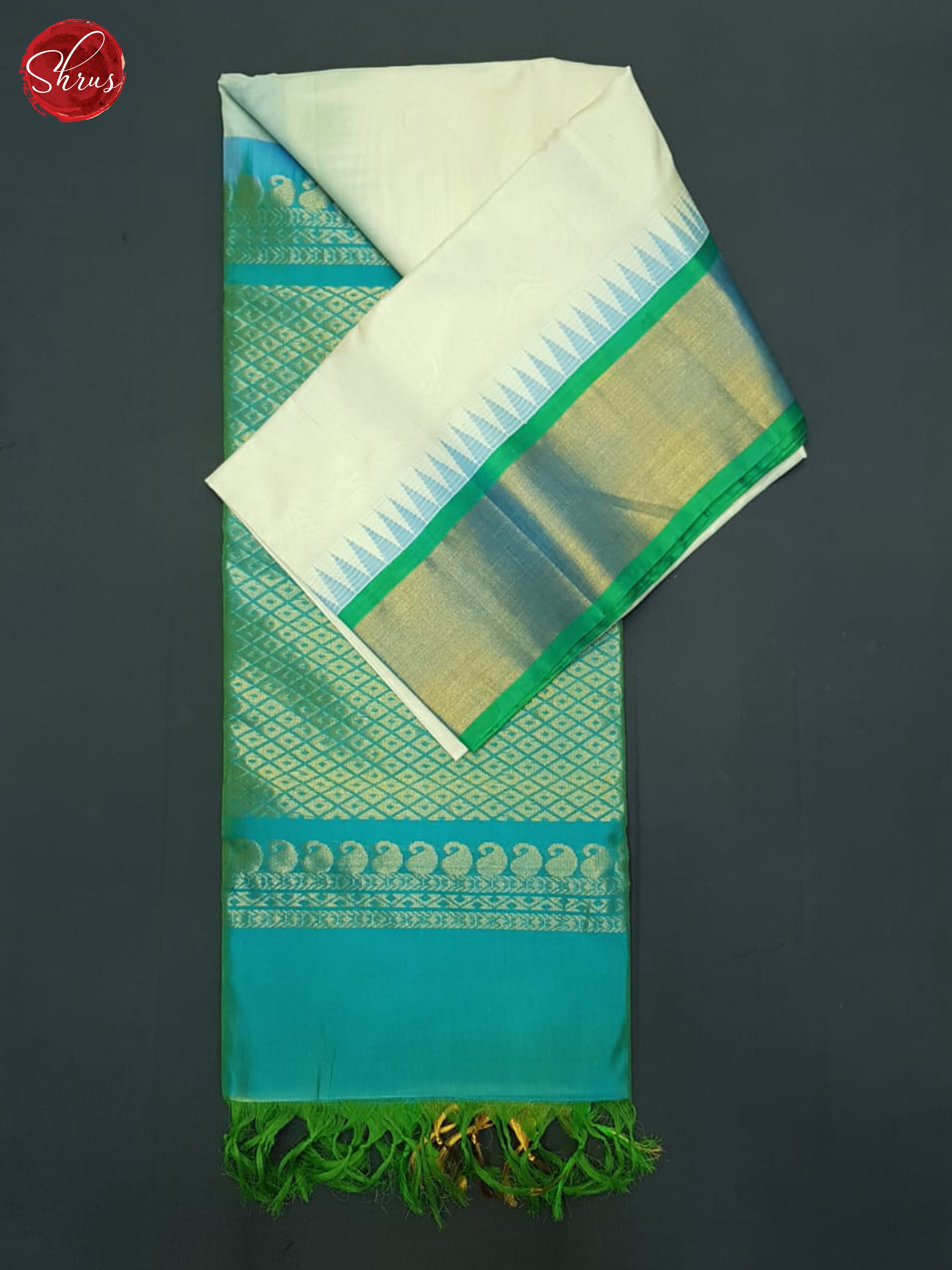 CCS23001 - Silk Cotton  Saree - Shop on ShrusEternity.com