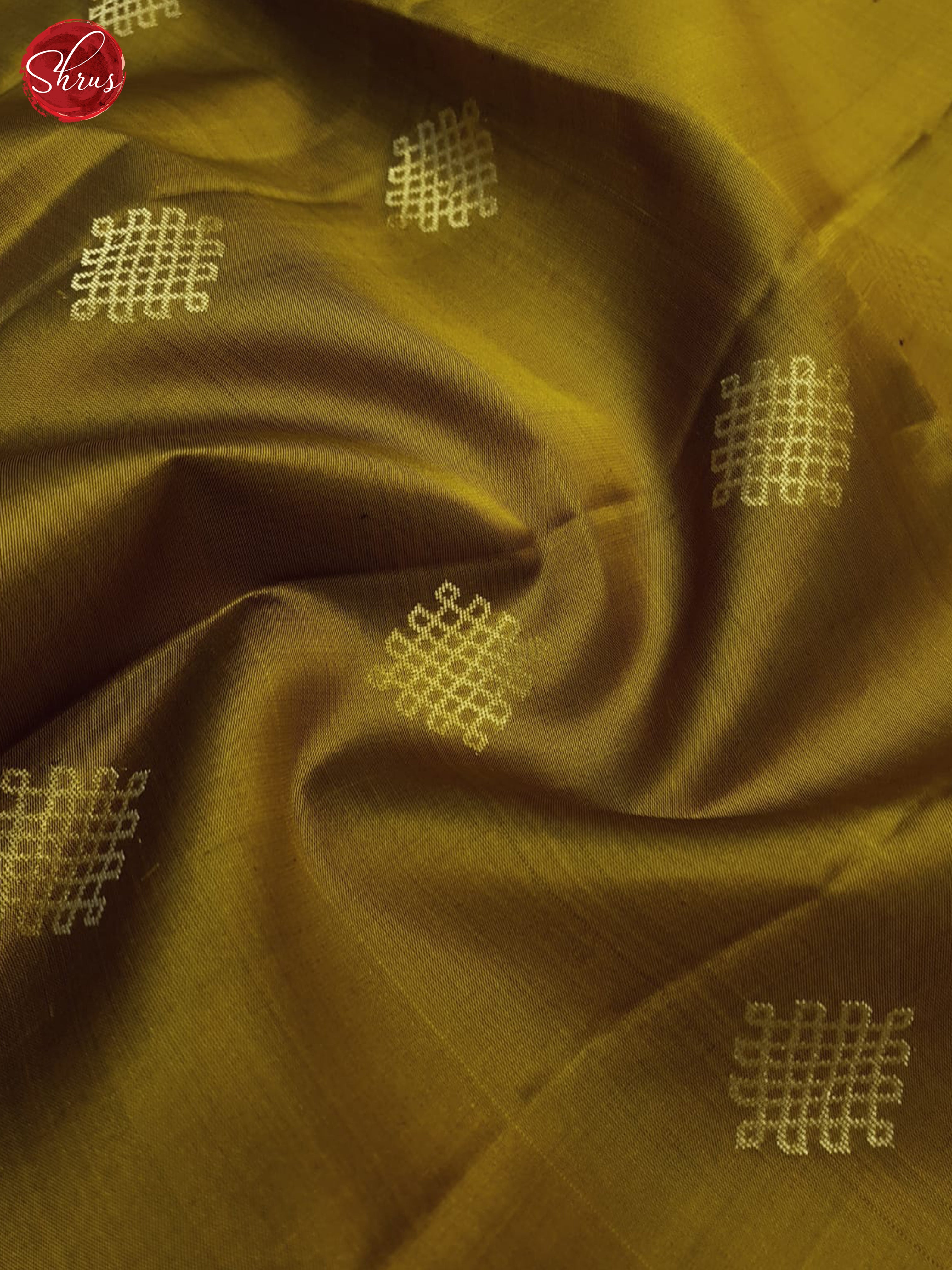 Mathulir Green & Mehandi Green- Soft Silk saree - Shop on ShrusEternity.com