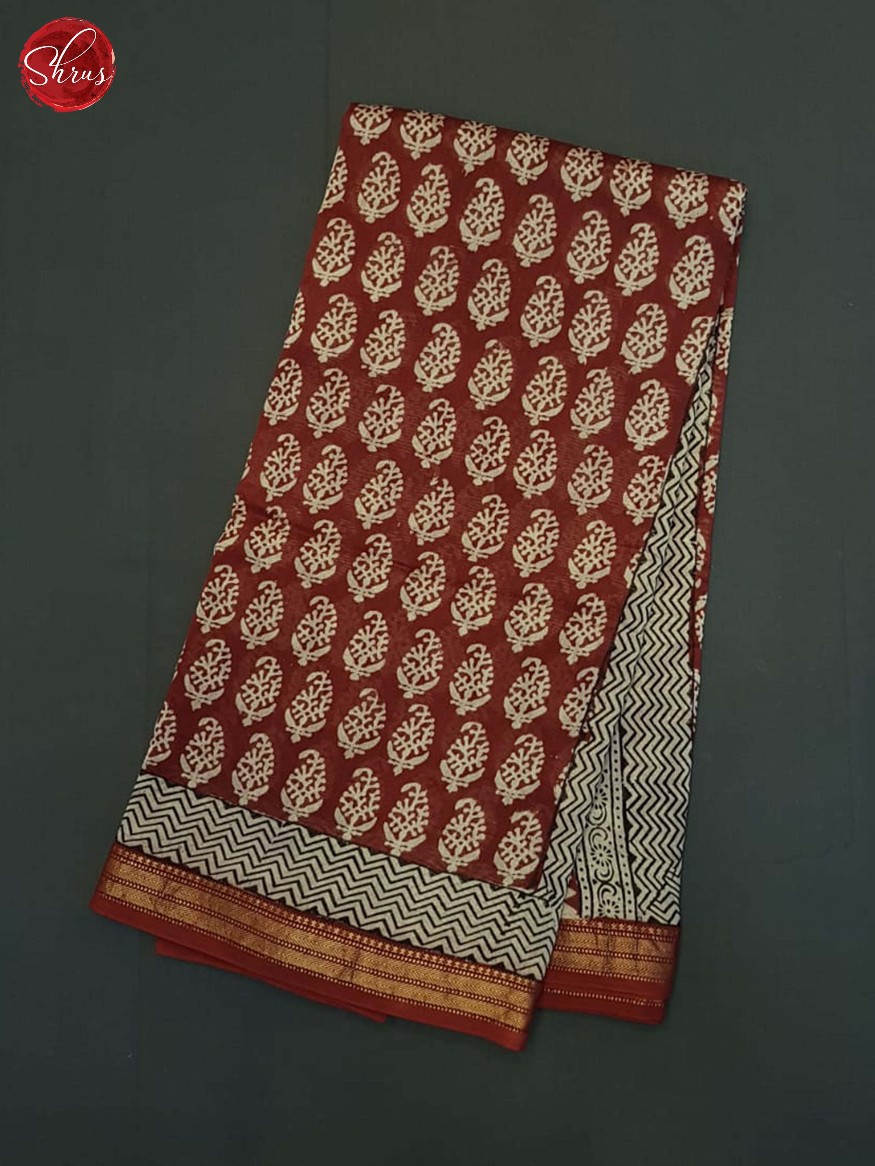 Red And Cream- Maheshwari Silk Cotton saree - Shop on ShrusEternity.com
