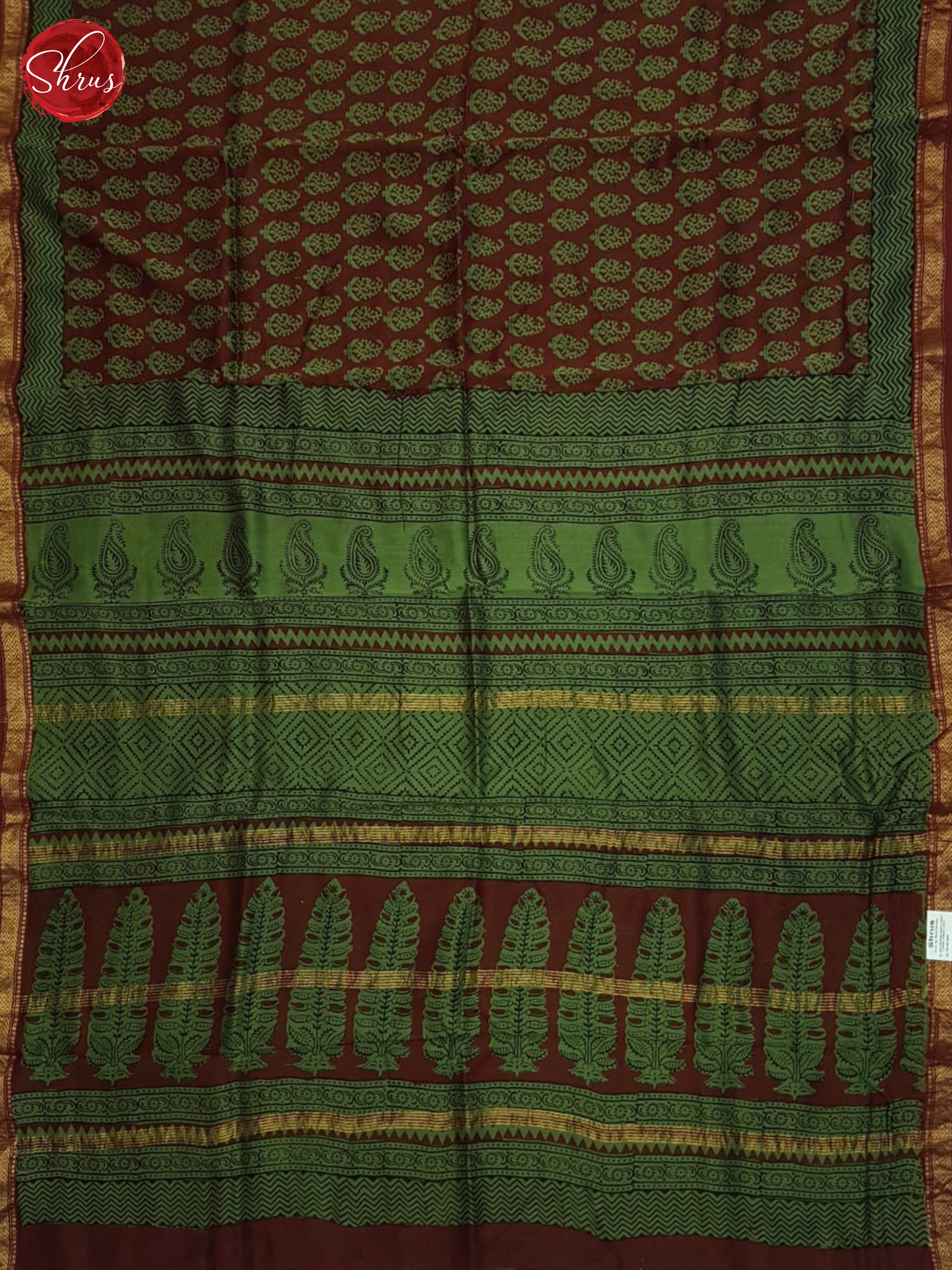 Red And Green- Maheshwari Silk Cotton Saree - Shop on ShrusEternity.com
