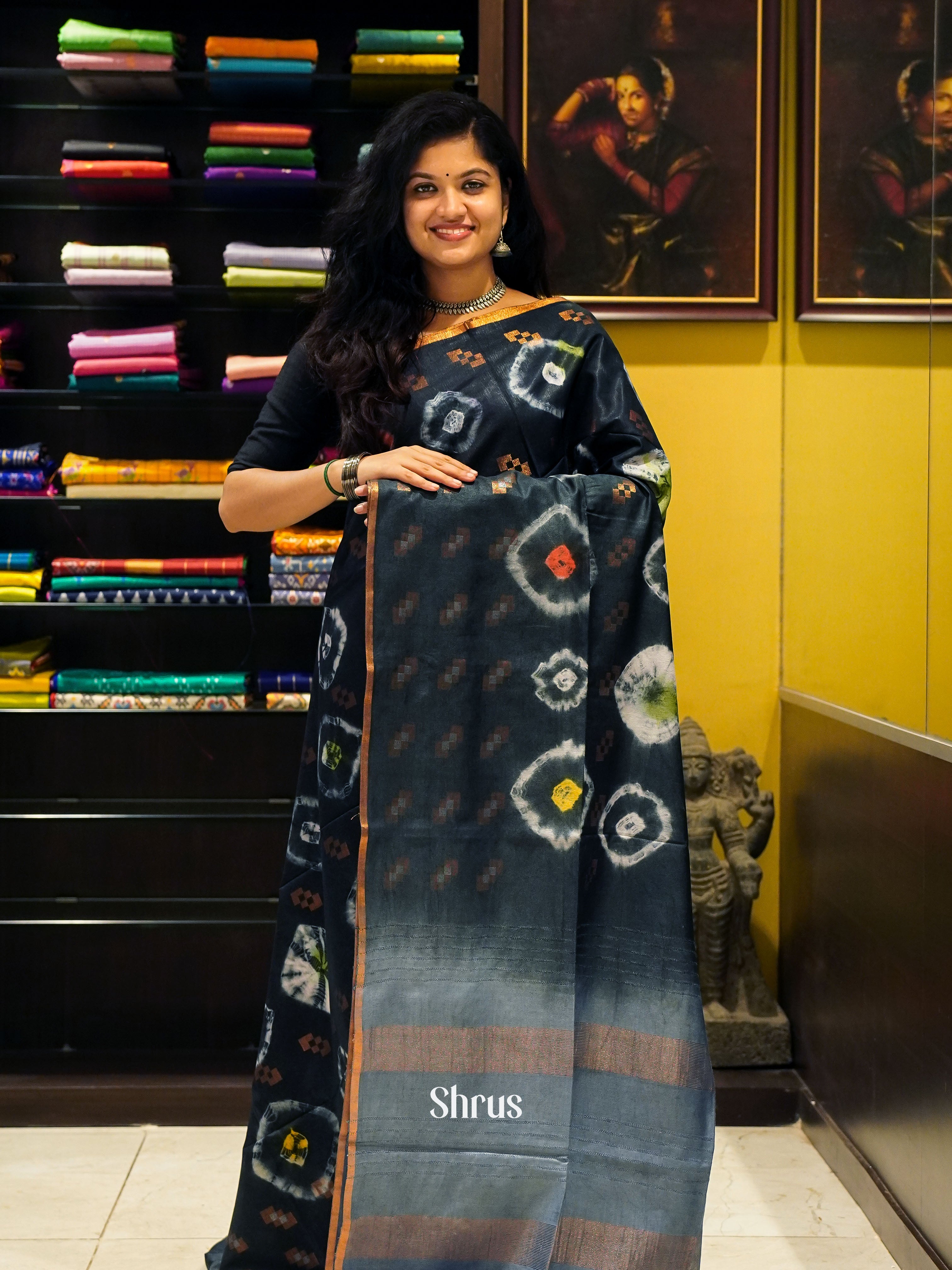 Black & Grey - Shibori Saree