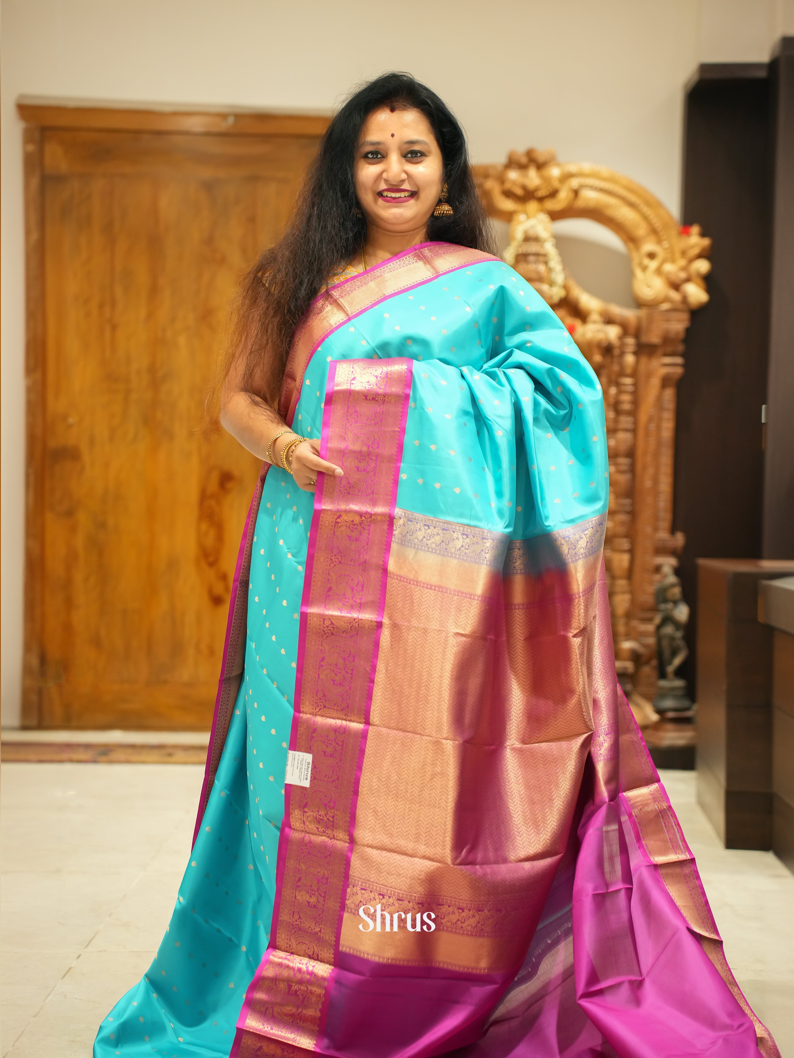 Blue And Pink- Korvai Kanchipuram Silk Saree