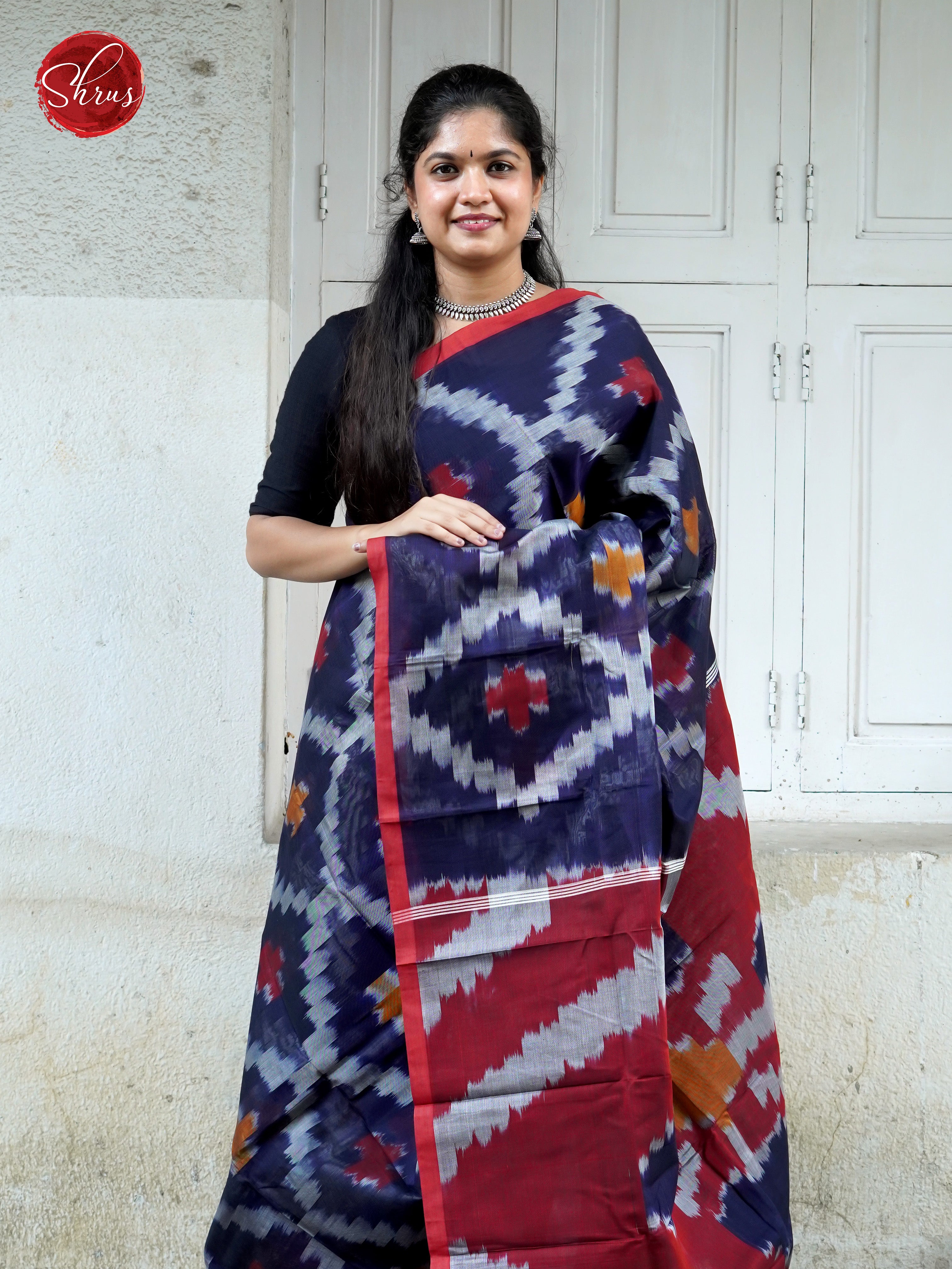 Blue & Red - Dhakhai cotton - Shop on ShrusEternity.com