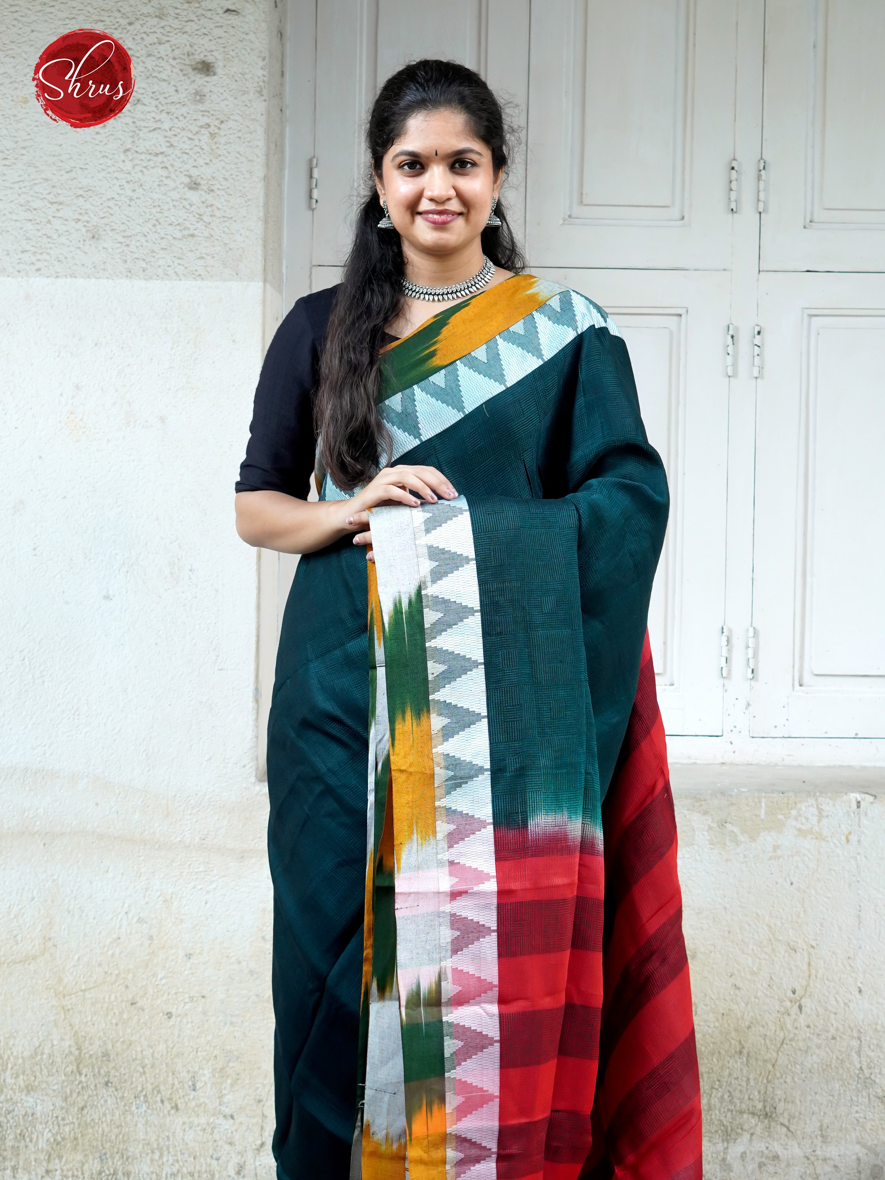 Peacock Green & Red - Dhakhai cotton - Shop on ShrusEternity.com