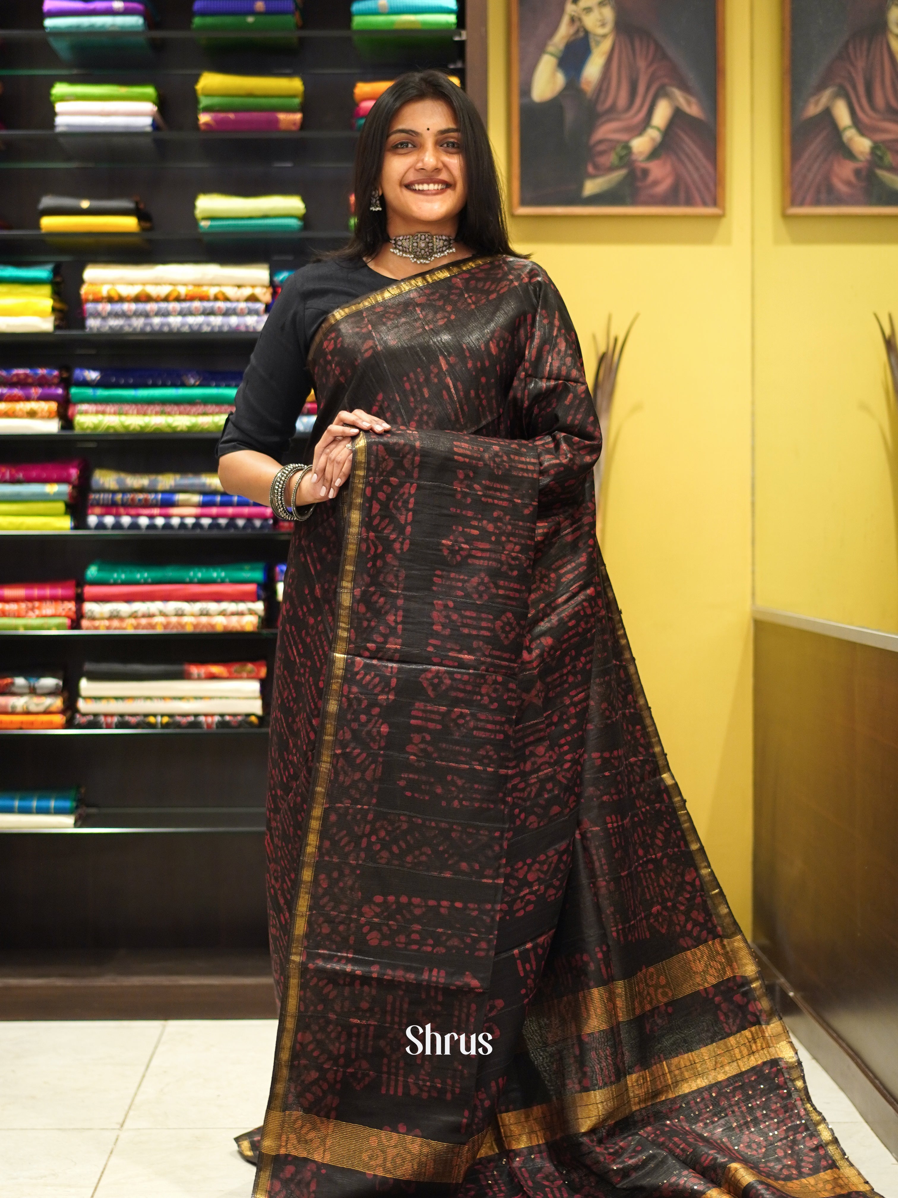 Black & Red - Bhatik Saree - Shop on ShrusEternity.com