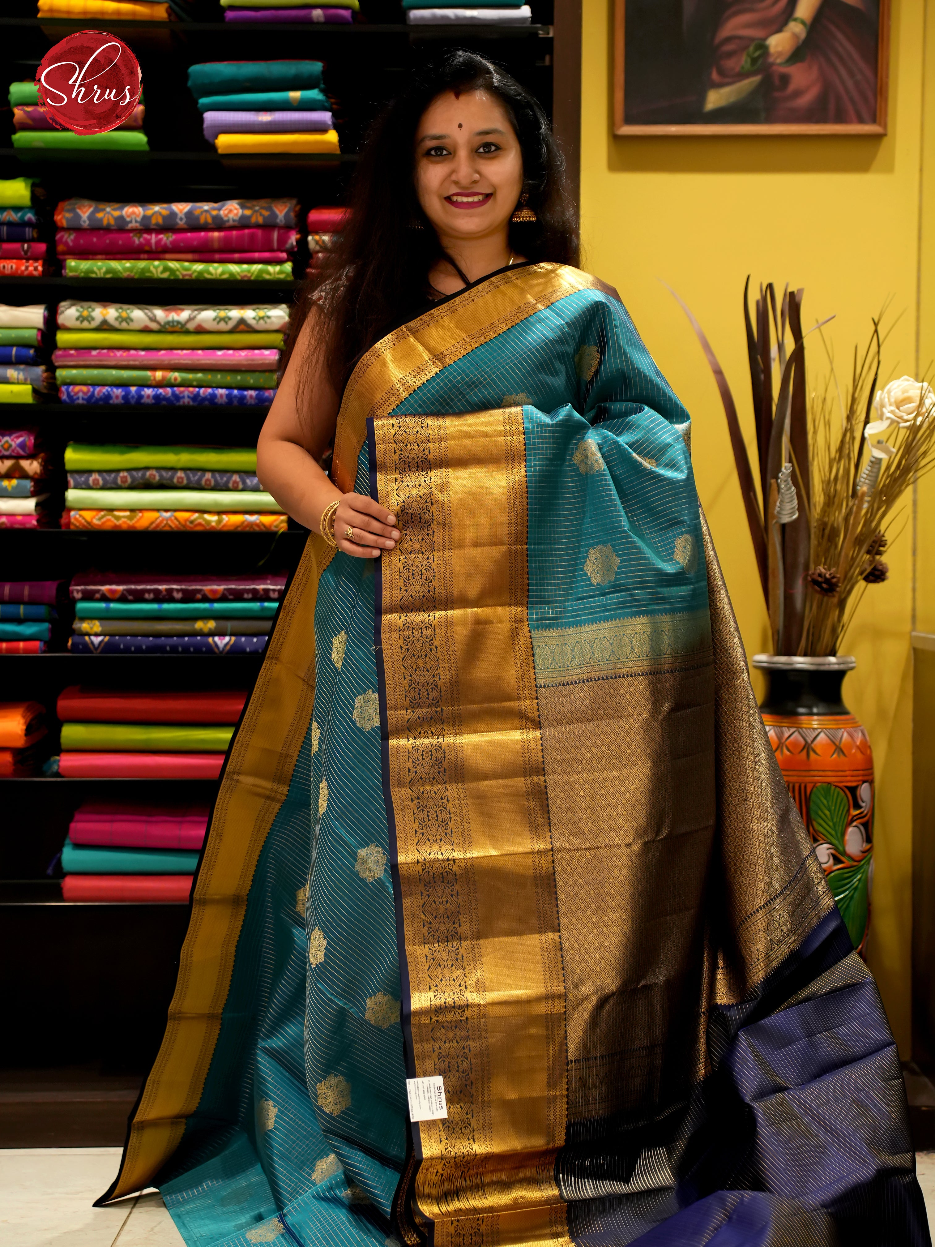 CDS24006 - Kanchipuram silk - Shop on ShrusEternity.com