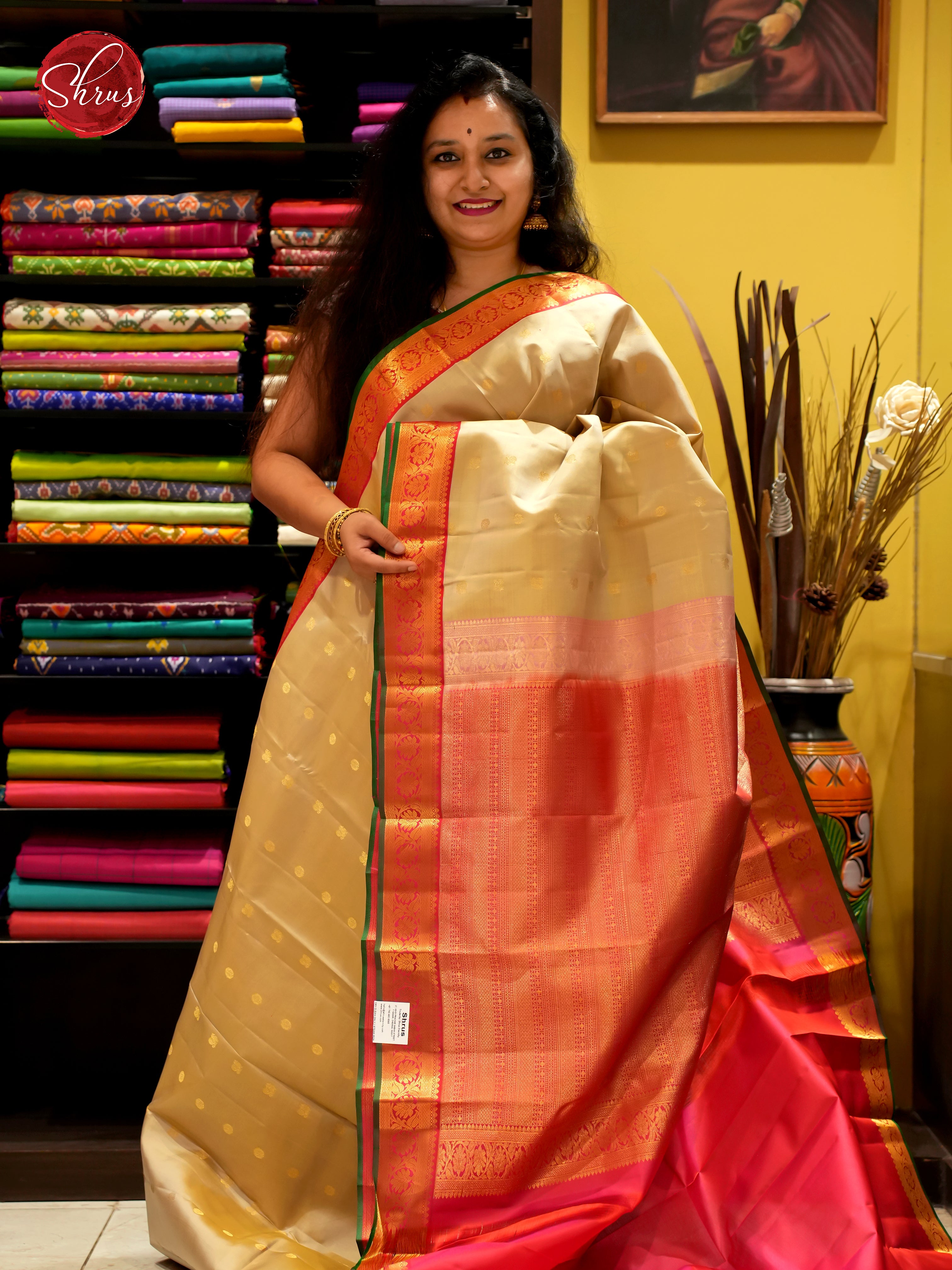 CDS24011 - Kanchipuram silk - Shop on ShrusEternity.com