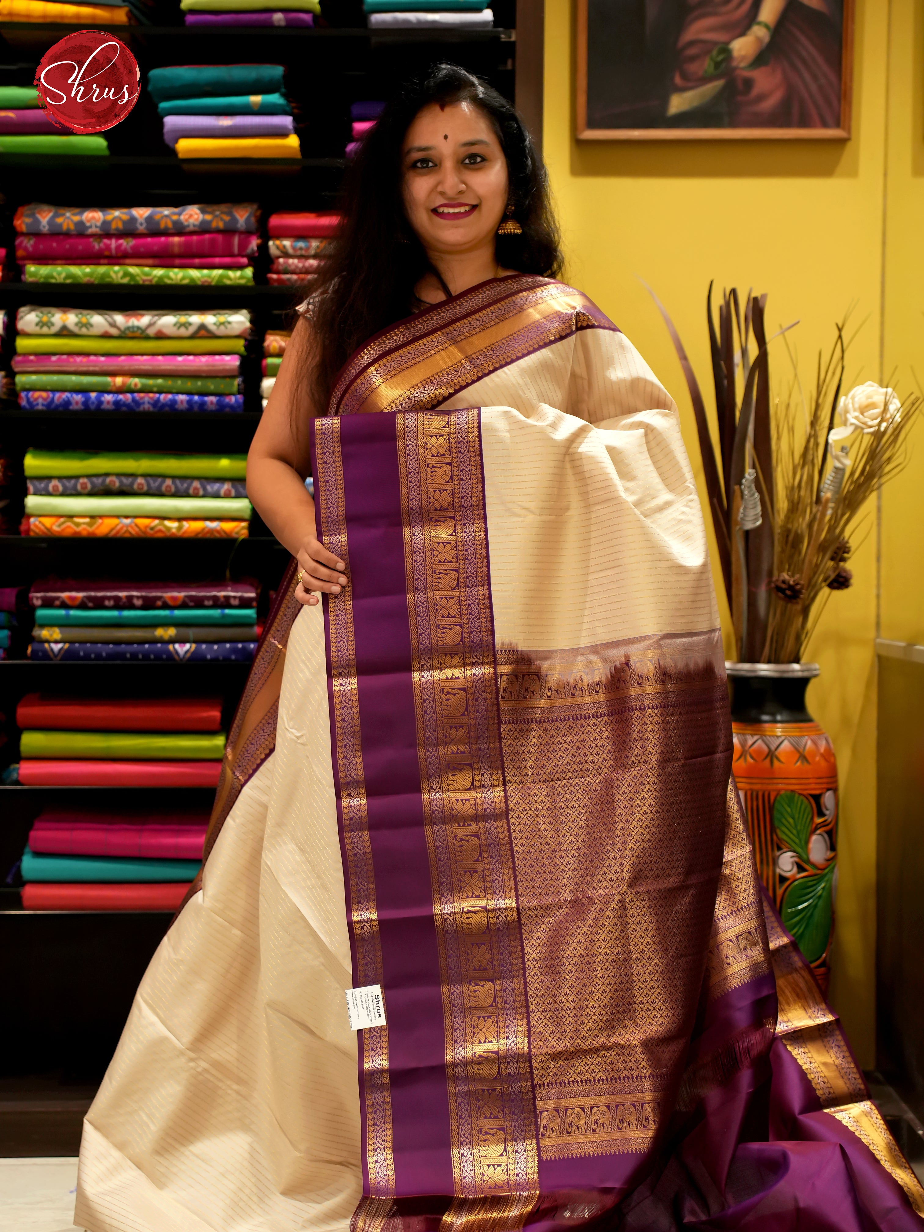 CDS24012 - Kanchipuram silk - Shop on ShrusEternity.com
