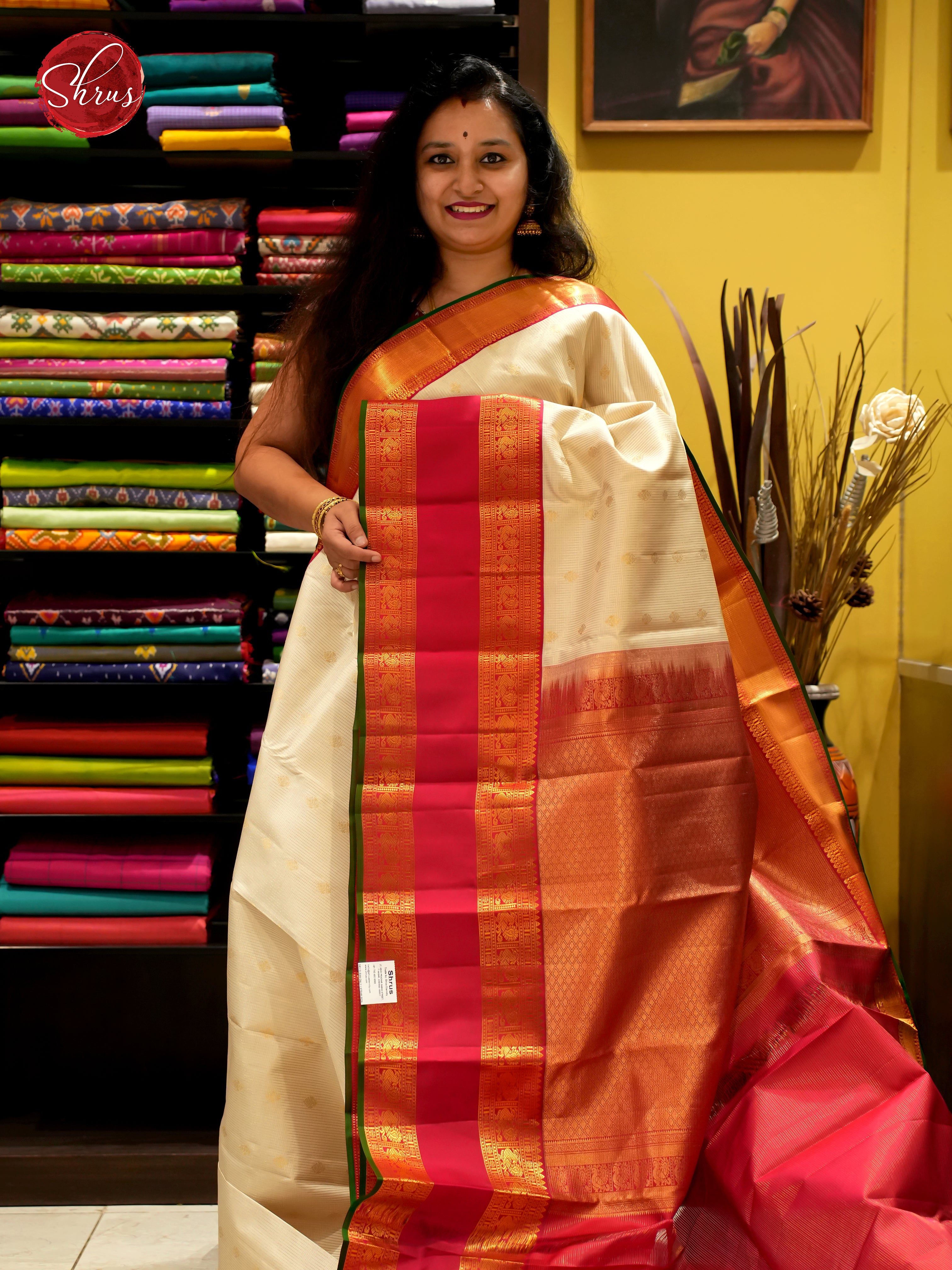 CDS24019 - Kanchipuram silk