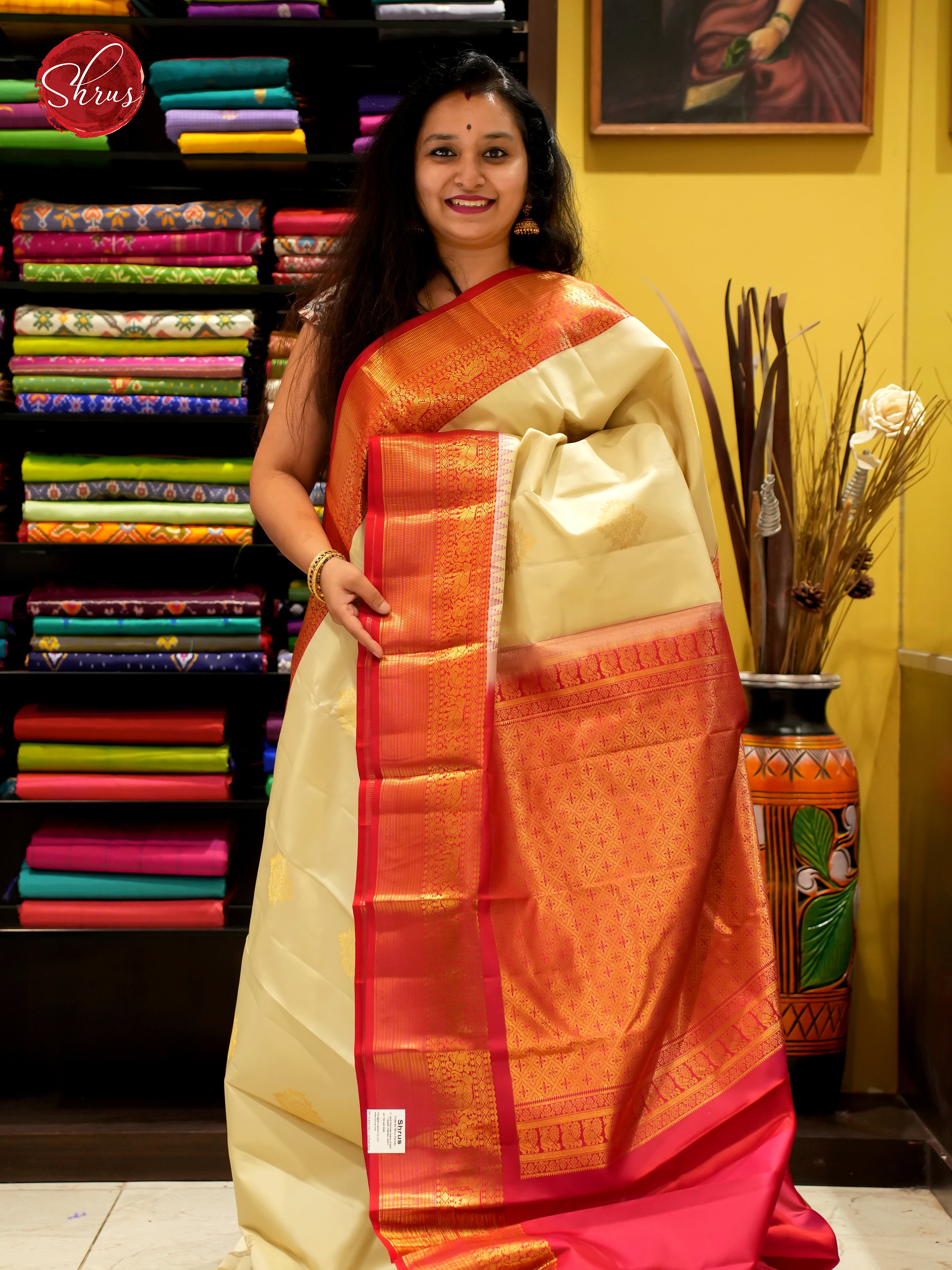 CDS24020 - Kanchipuram silk - Shop on ShrusEternity.com