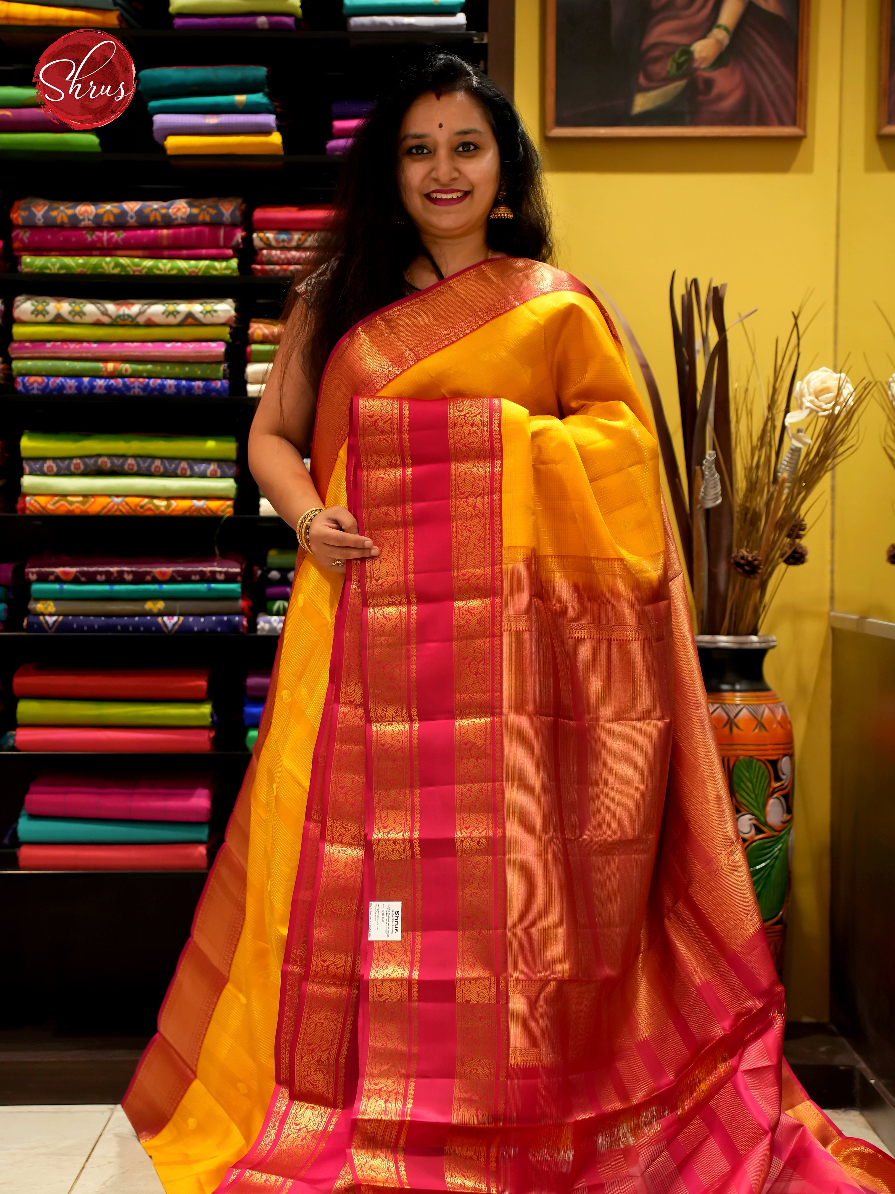 CDS24030 - Kanchipuram silk - Shop on ShrusEternity.com