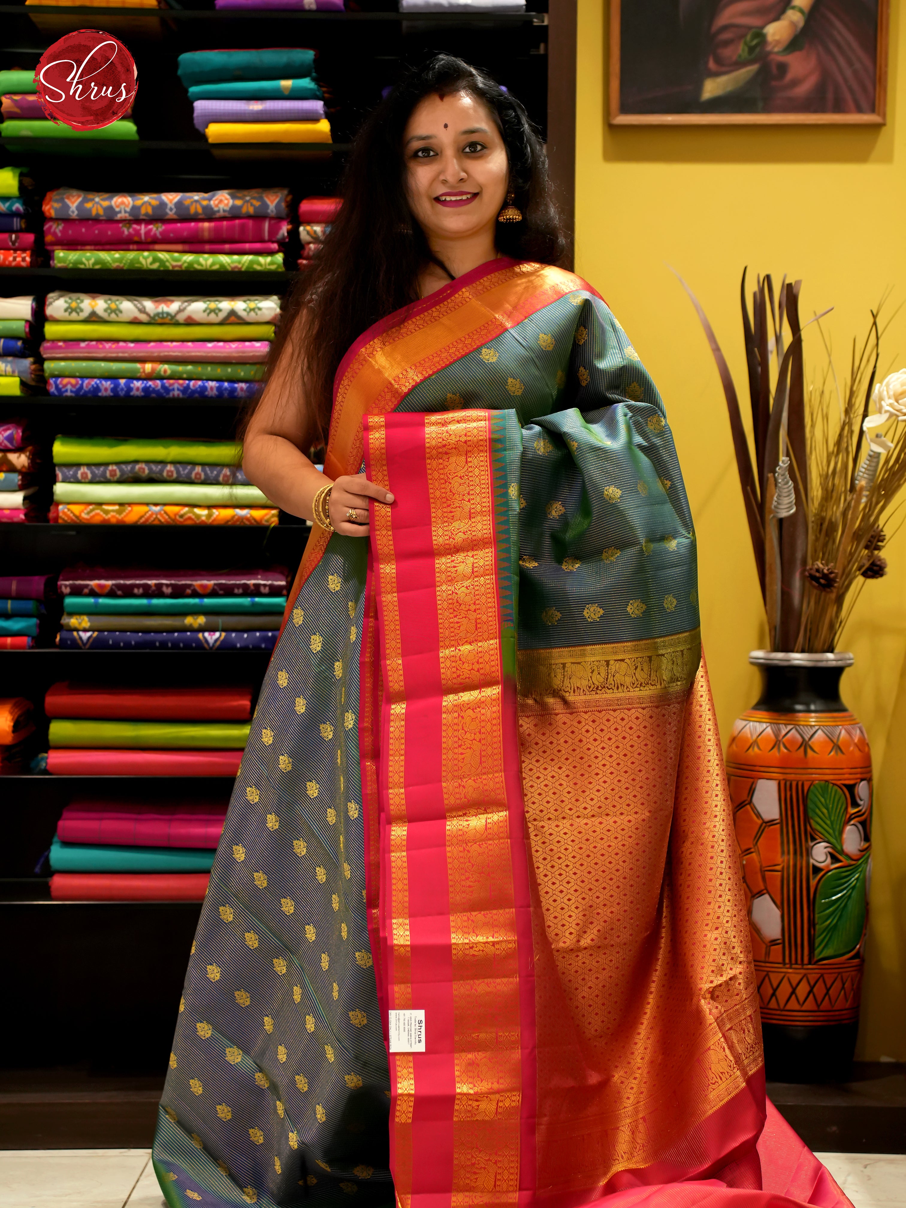 CDS24036 - Kanchipuram silk - Shop on ShrusEternity.com